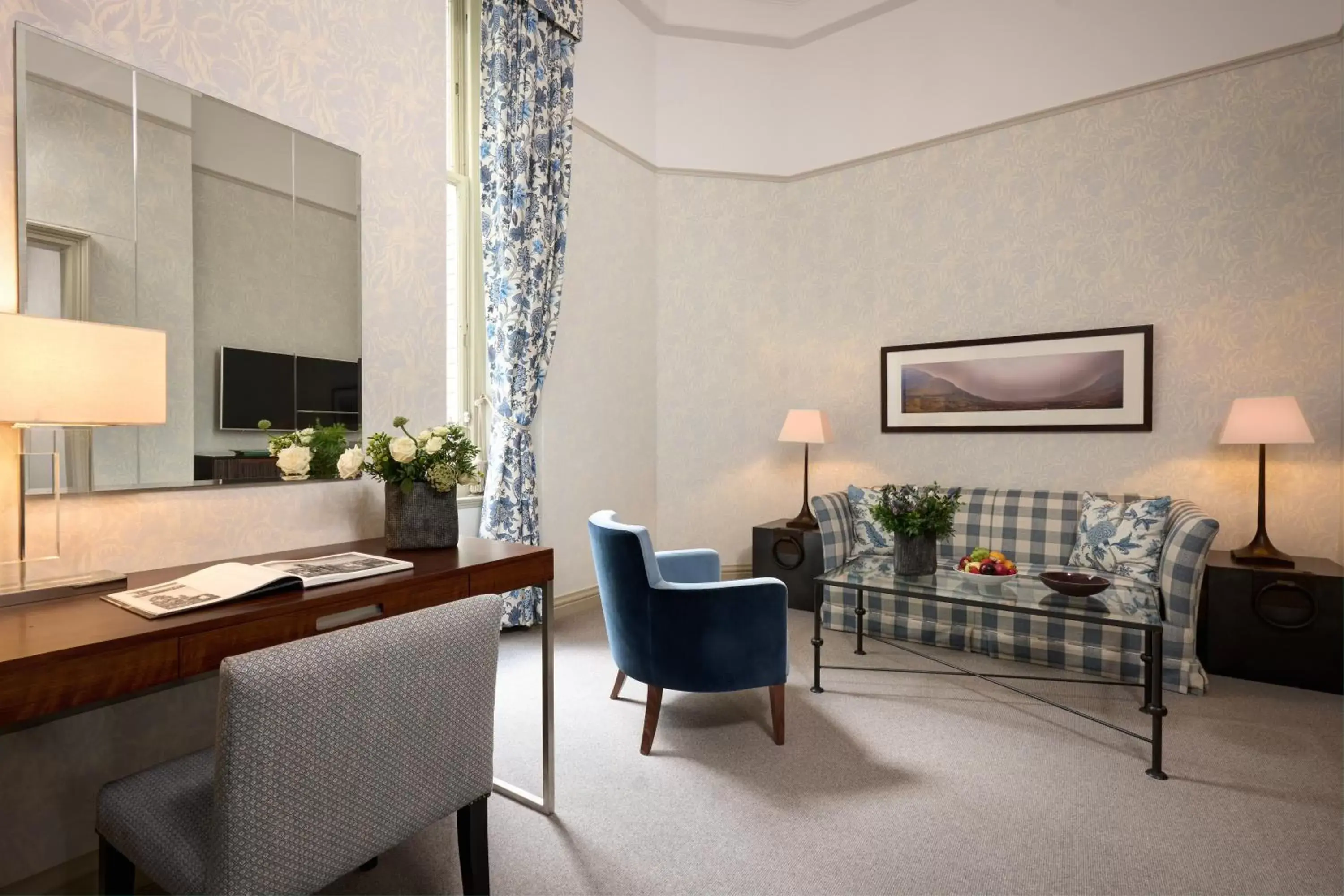 Deluxe King Room in The Balmoral Hotel Deluxe King Room in The Balmoral Hotel