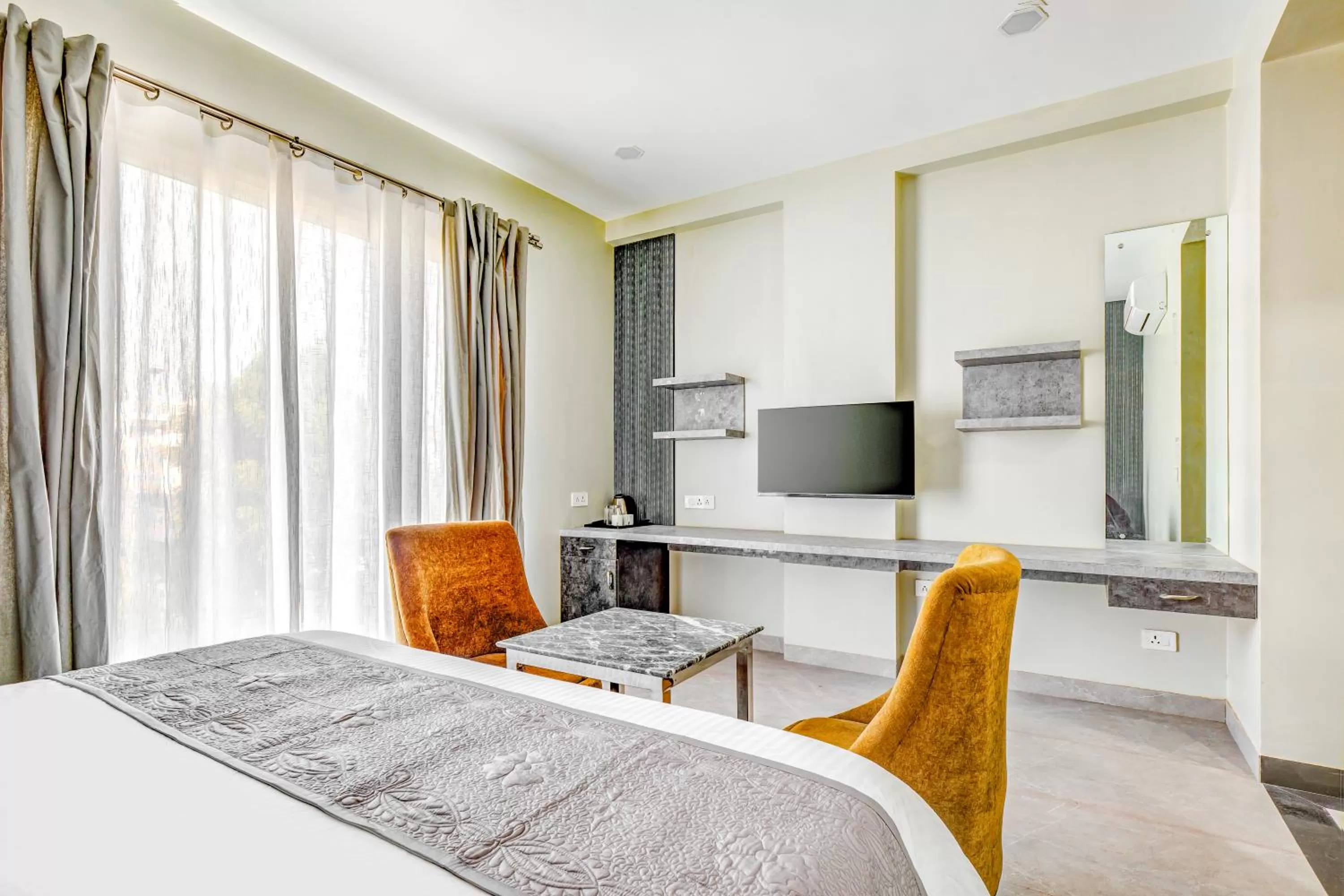 Bed in FabHotel The White Moon