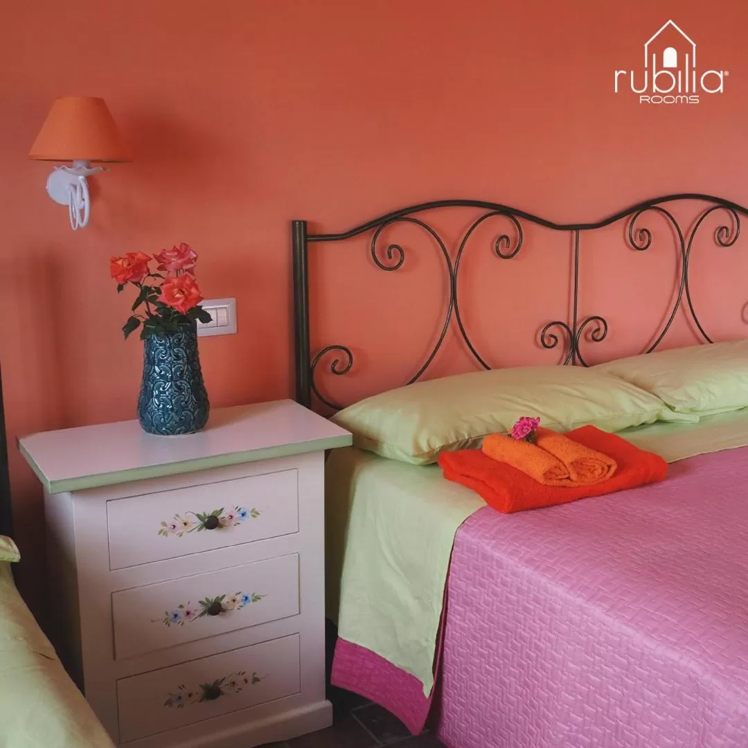 Bed in Rubilia Rooms Pompei