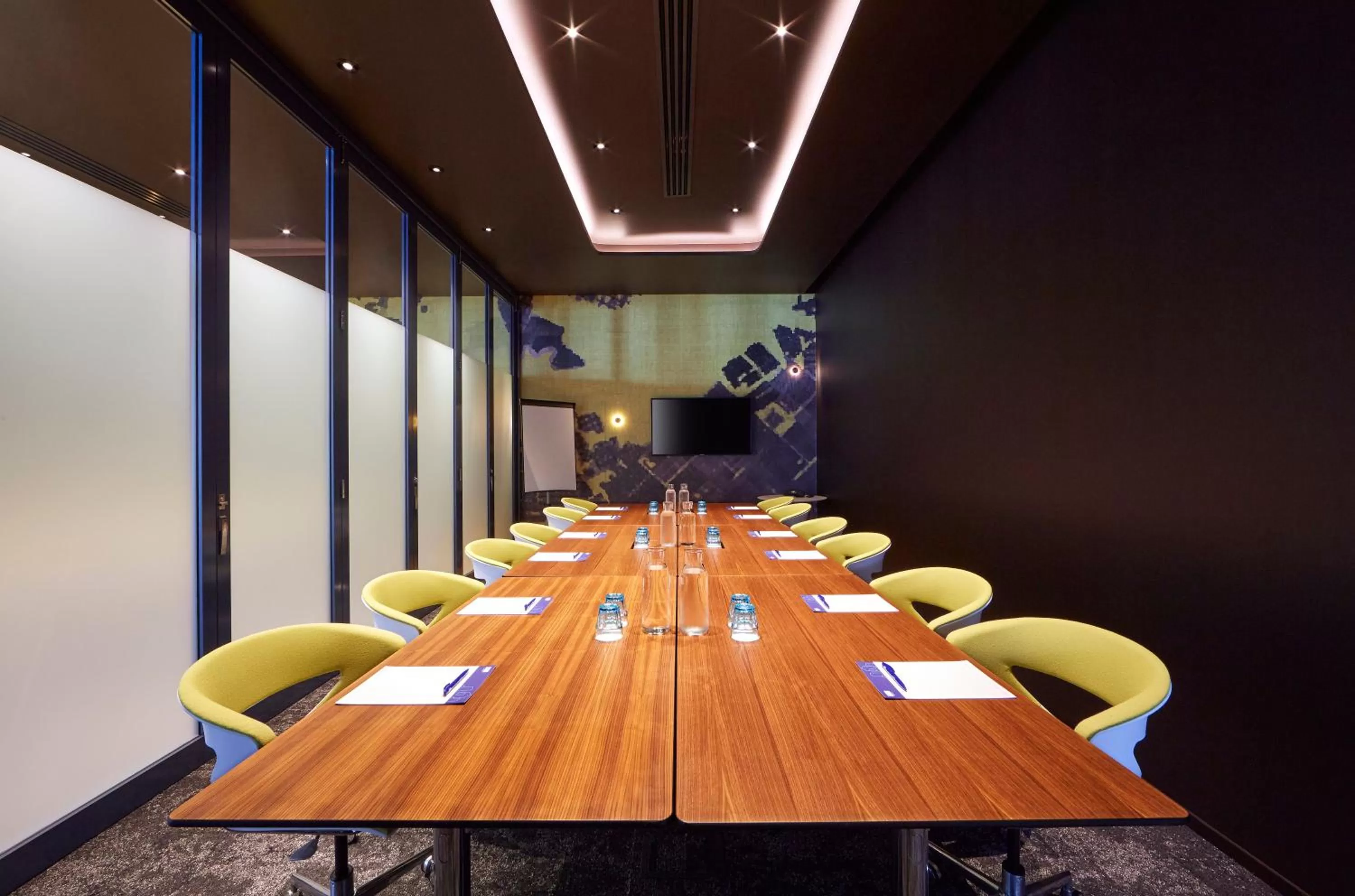Meeting/conference room in Holiday Inn Express Newcastle by IHG