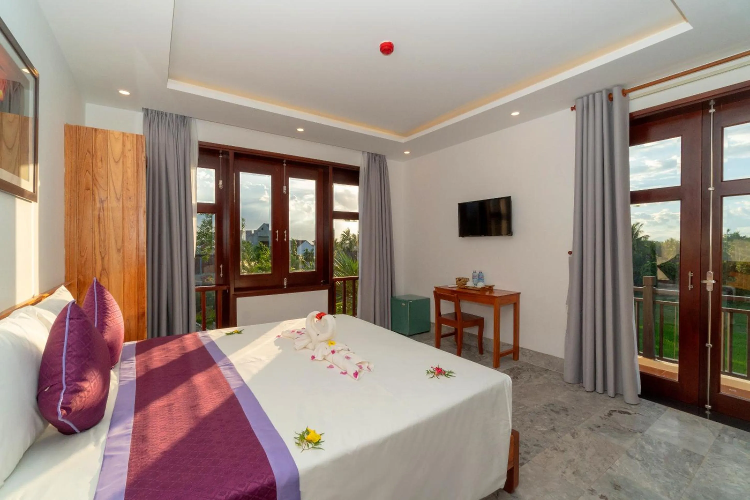 TV and multimedia, Bed in Lama Villa Hoi An