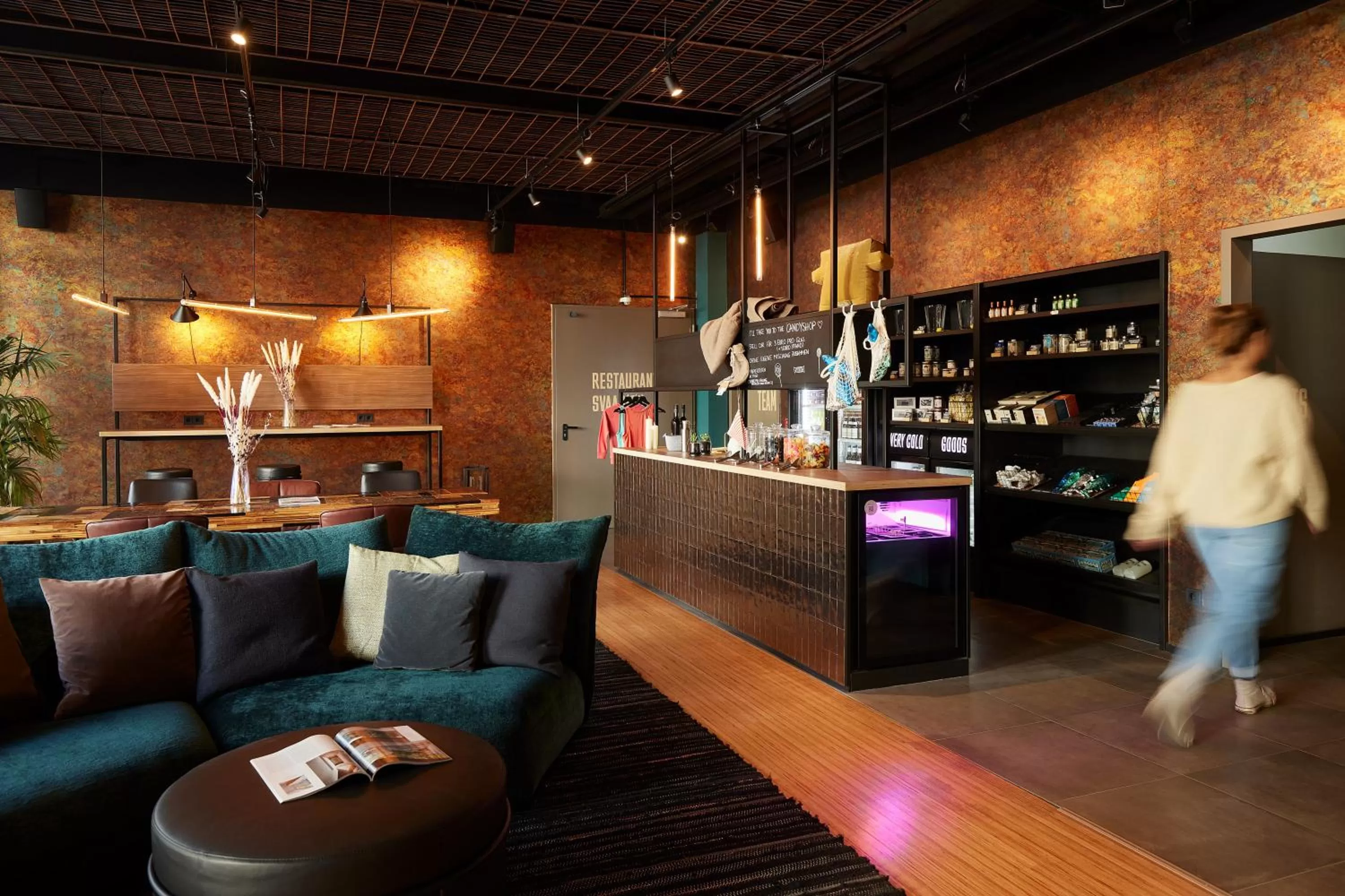 Lobby or reception in hood house