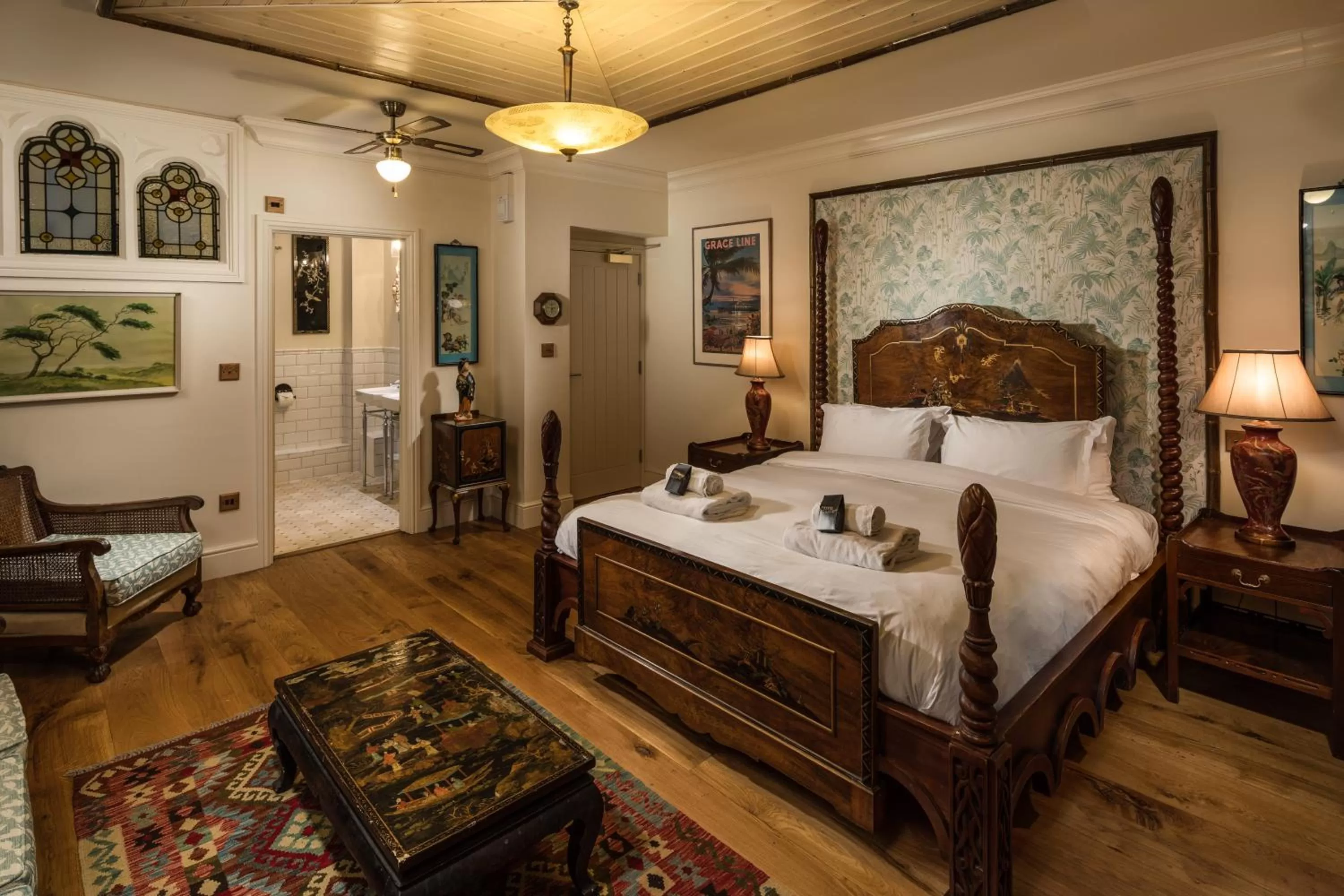 Bedroom, Bed in Tolcarne Beach Colonial Restaurant and Rooms