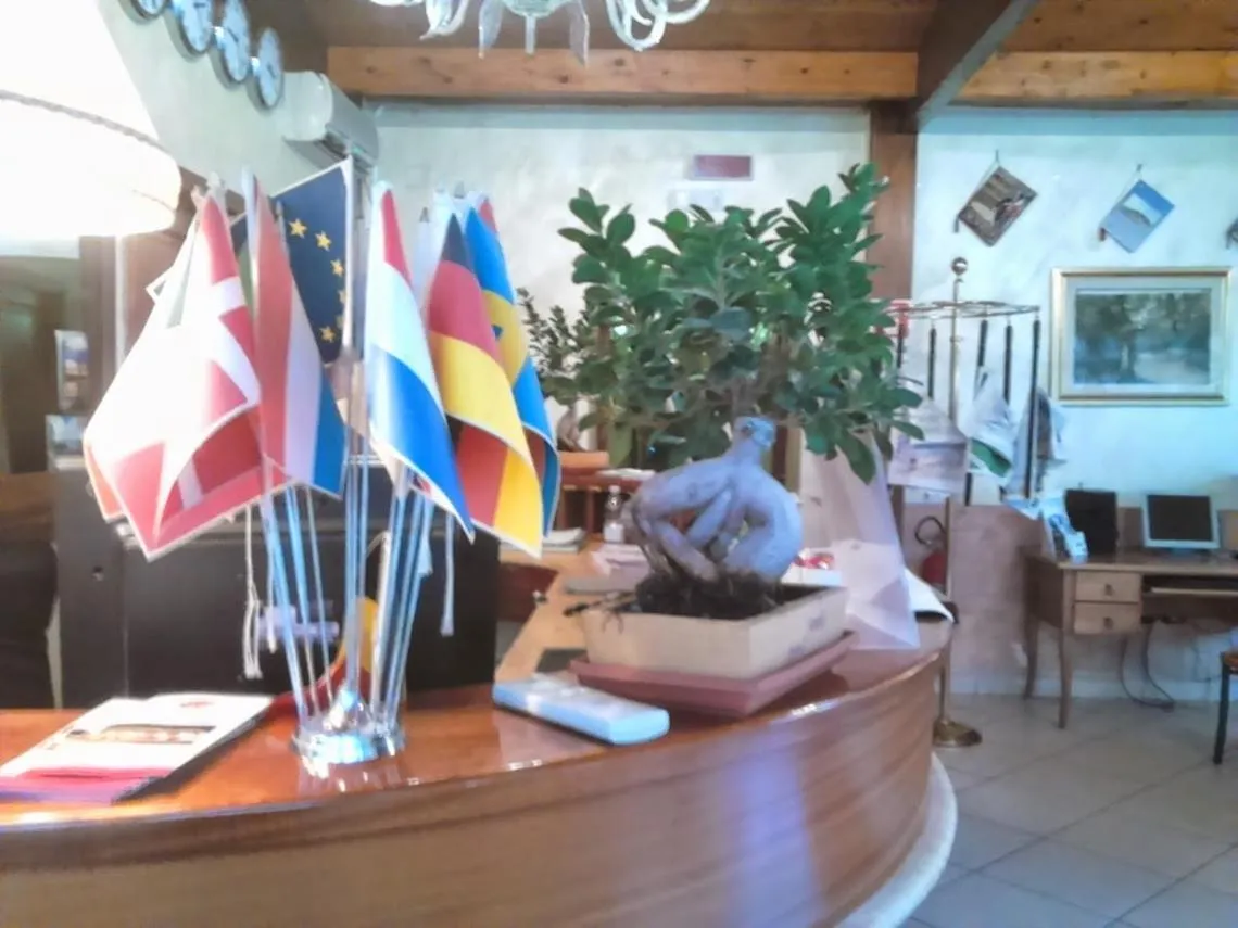 Lobby or reception in Green Park Hotel