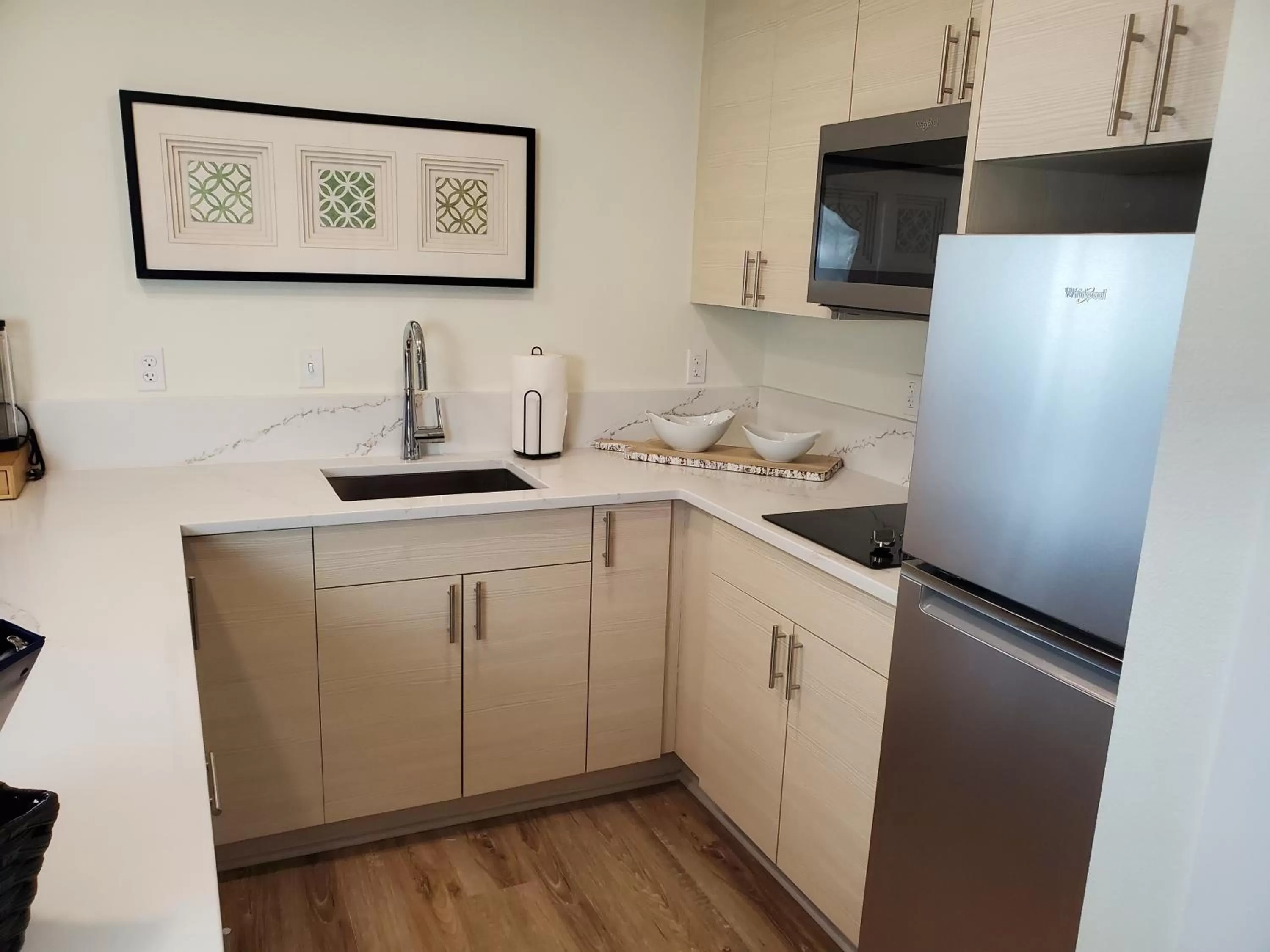 Coffee/tea facilities in Moonstone Beach Motel