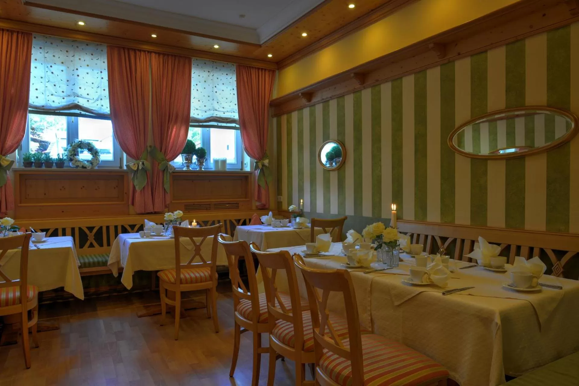 Communal lounge/ TV room, Restaurant/Places to Eat in Boutique Hotel POST ANDECHS