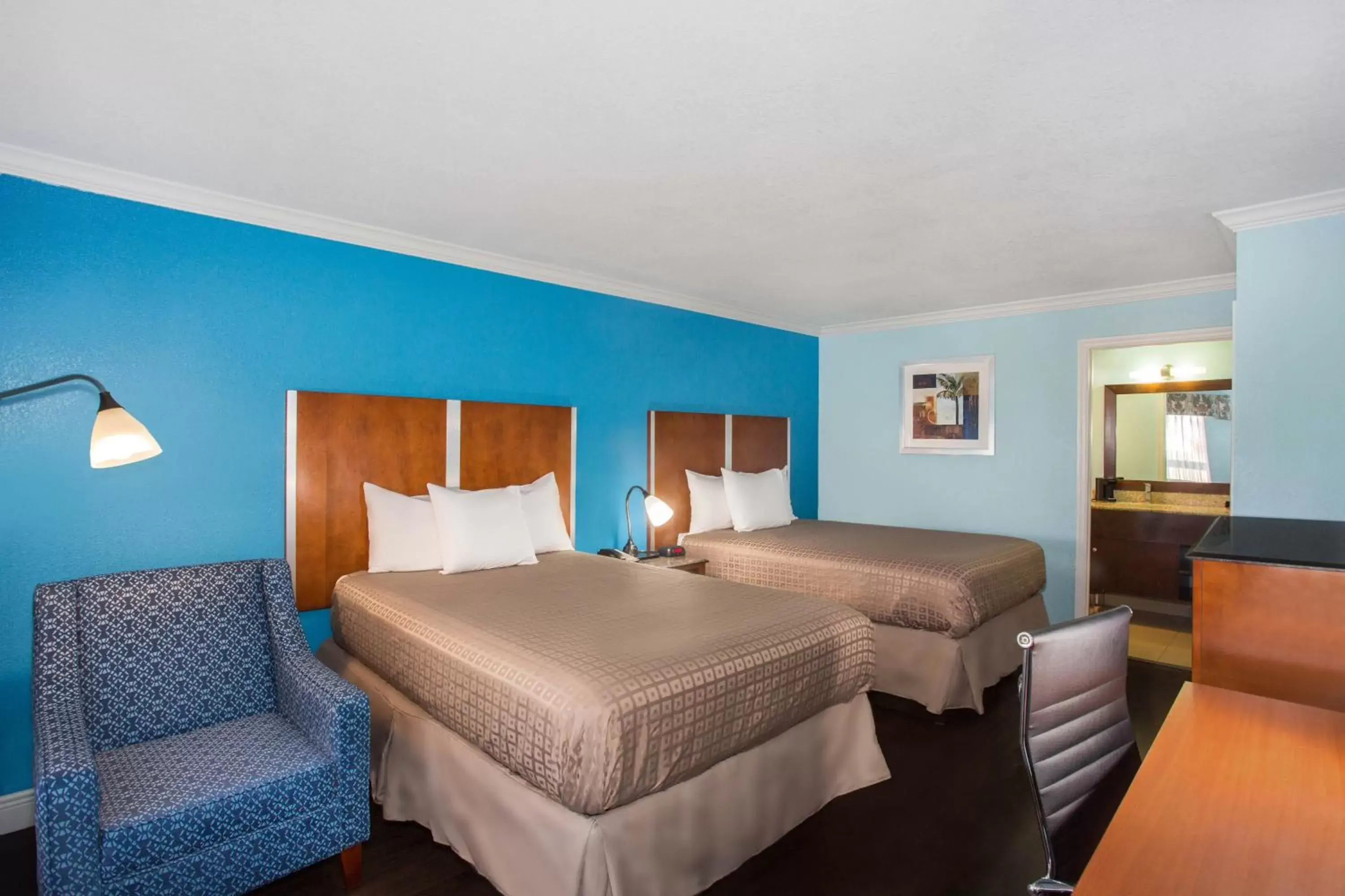 Double Room with Two Double Beds - Non-Smoking in Days Inn by Wyndham Florida City Double Room with Two Double Beds - Non-Smoking in Days Inn by Wyndham Florida City