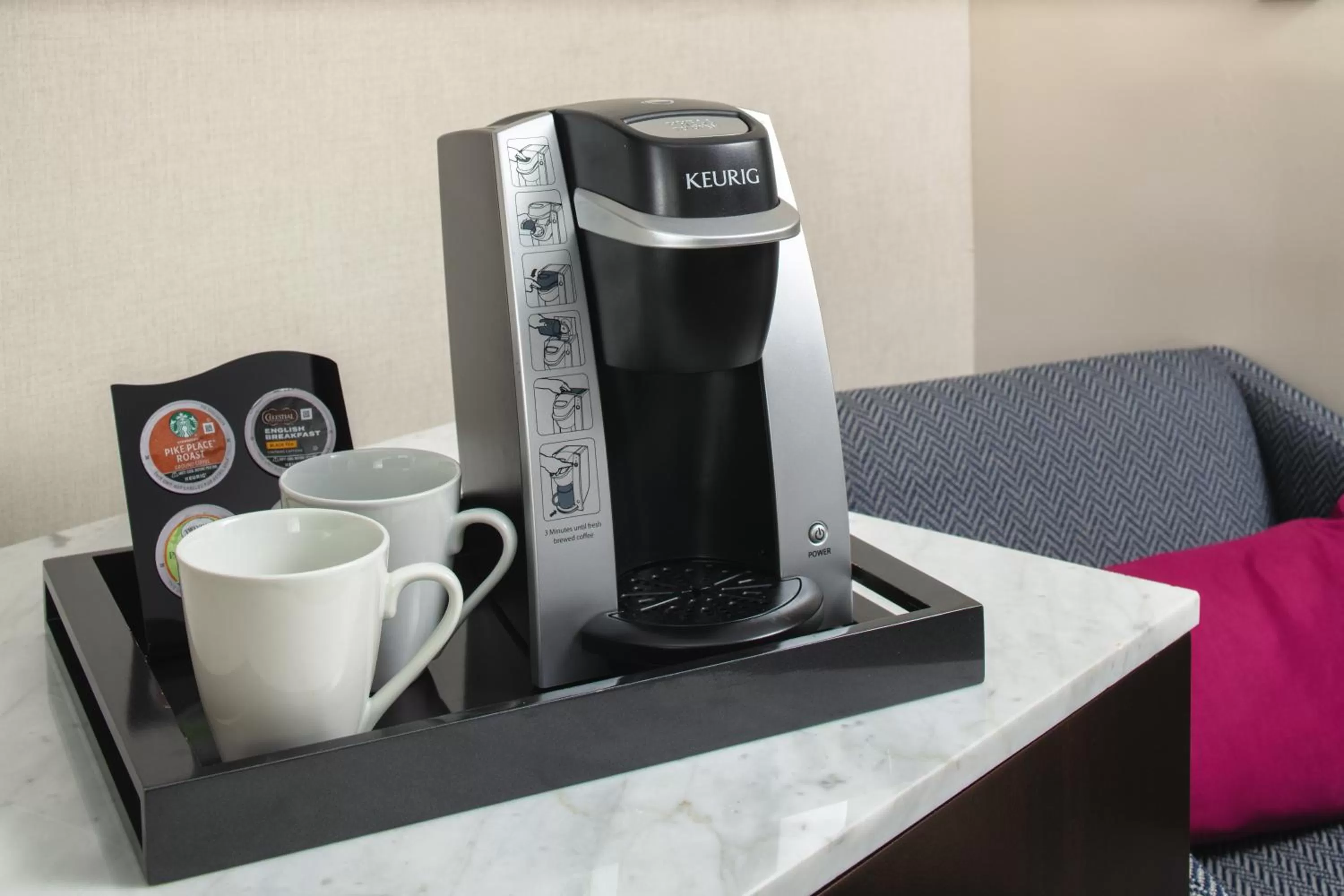 Coffee/tea facilities in Hotel Lucent