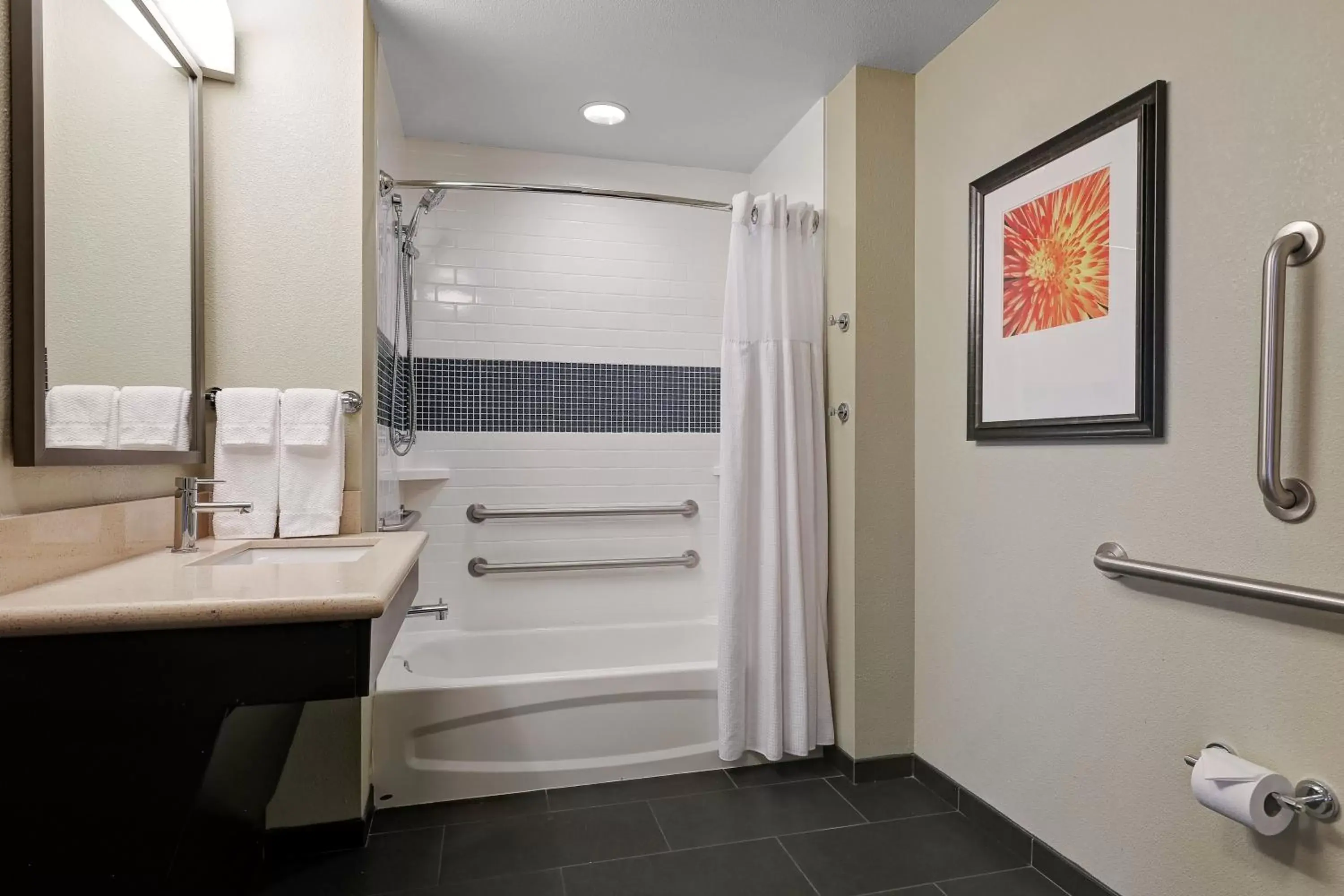 King Room - Mobility Access Tub/Non-Smoking in Staybridge Suites Washington D.C. - Greenbelt by IHG King Room - Mobility Access Tub/Non-Smoking in Staybridge Suites Washington D.C. - Greenbelt by IHG