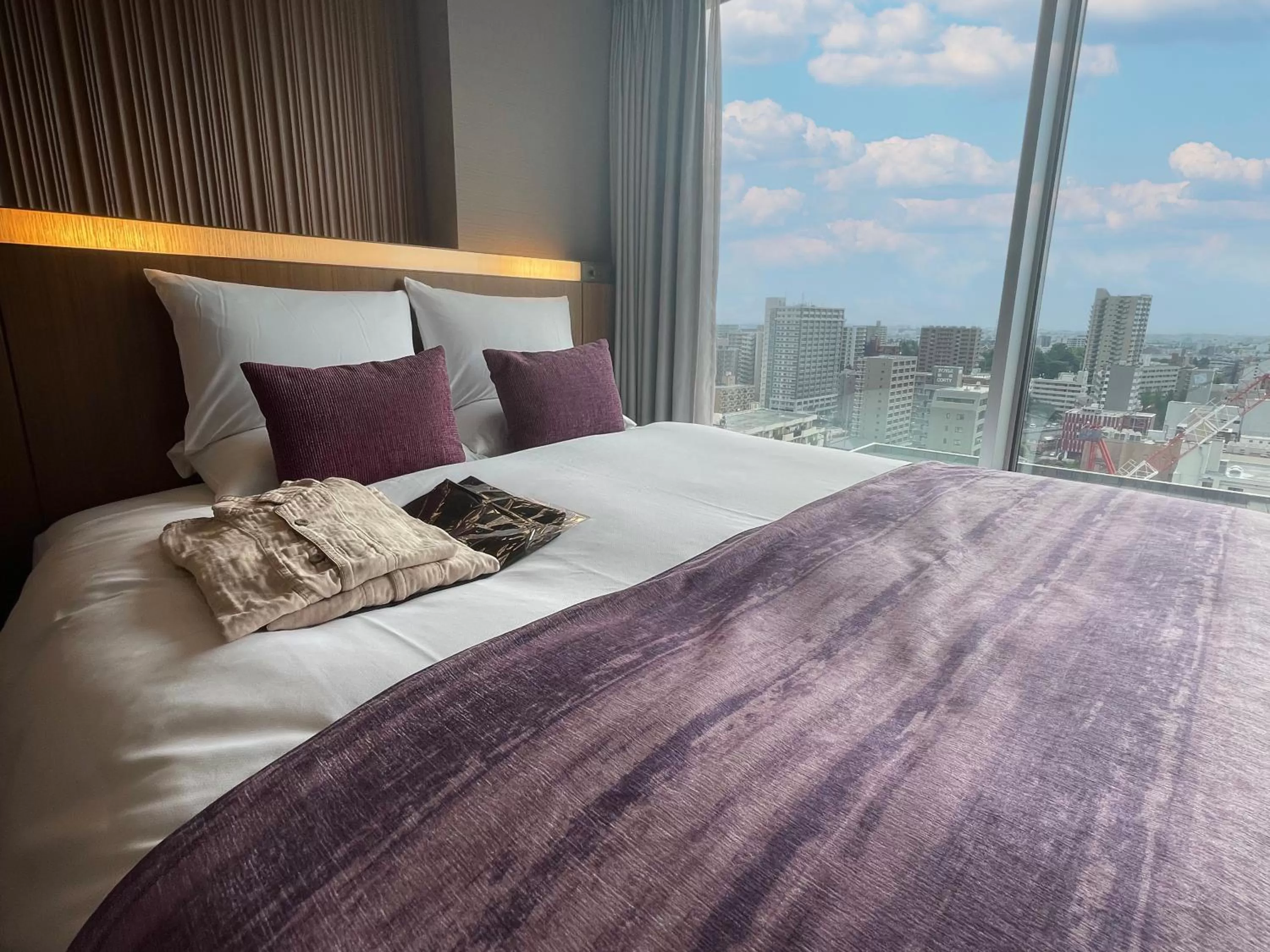 City view, Bed in Hotel GrandBach Sendai
