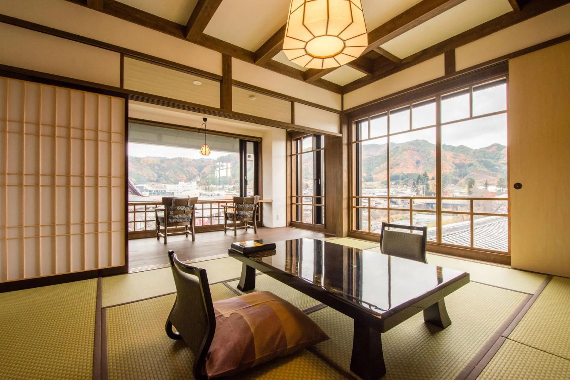Suite with Mountain View in Ryokan Yatsusankan