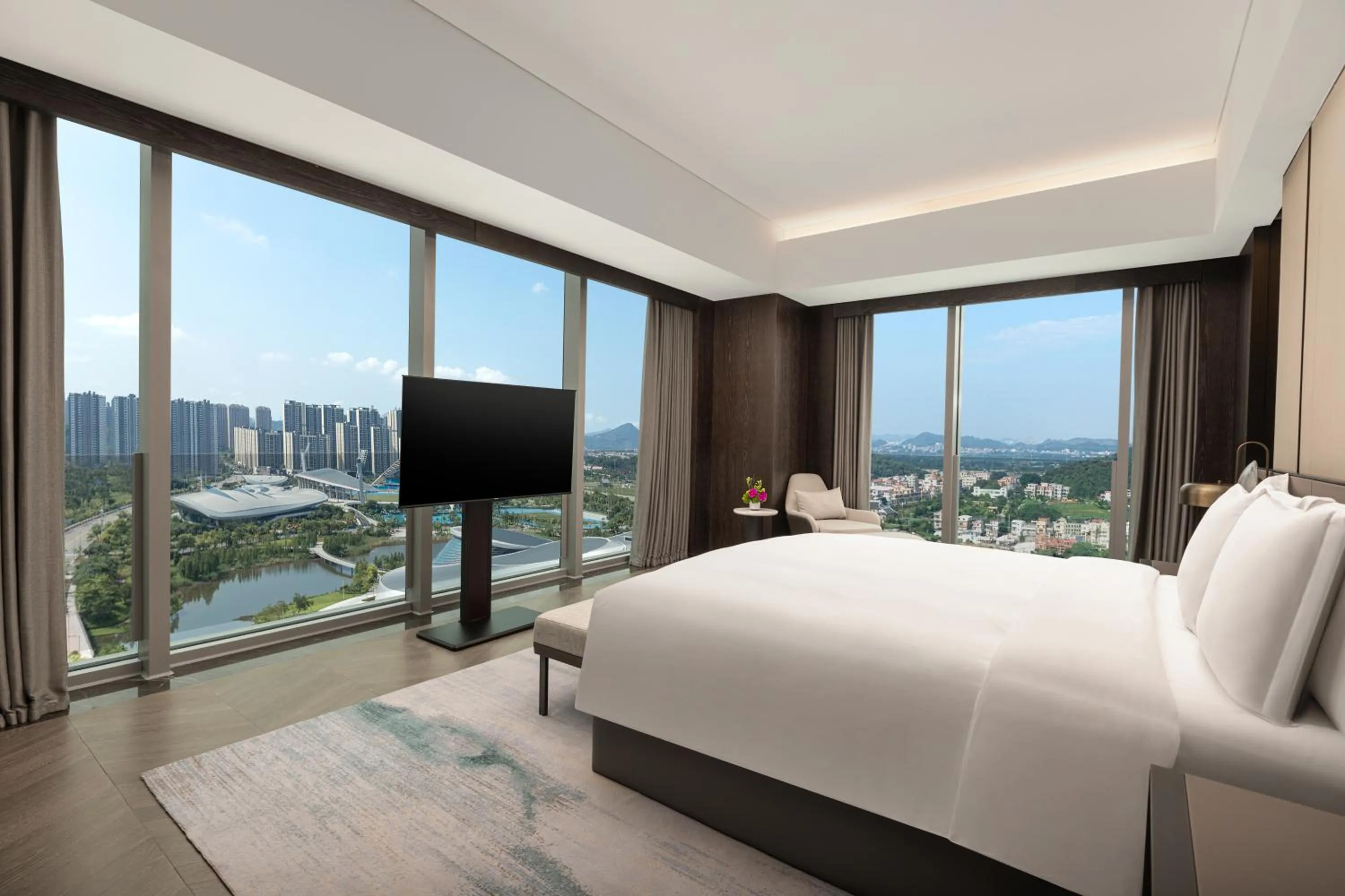 One-Bedroom King with Living Area and Lake View in Crowne Plaza Jiangmen Binjiang, an IHG Hotel