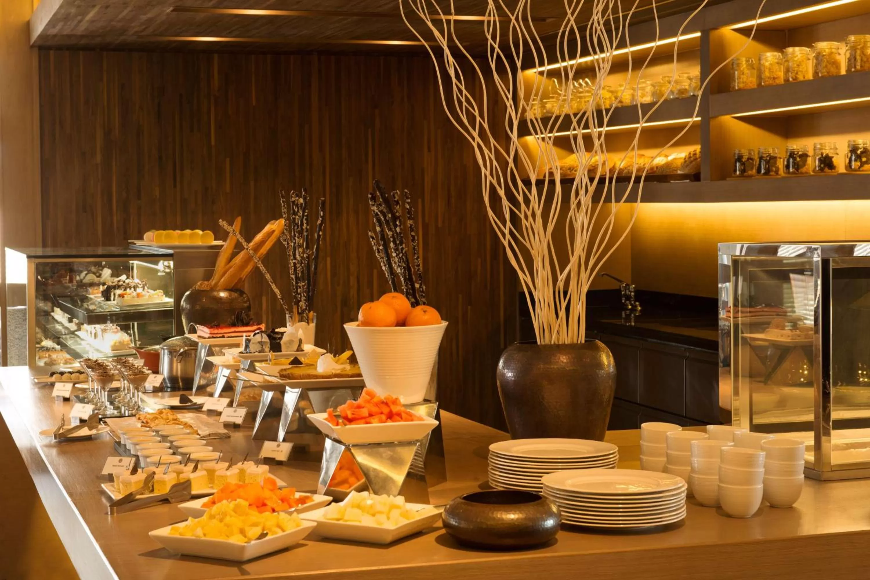 Restaurant/places to eat in Hyatt Regency Ludhiana