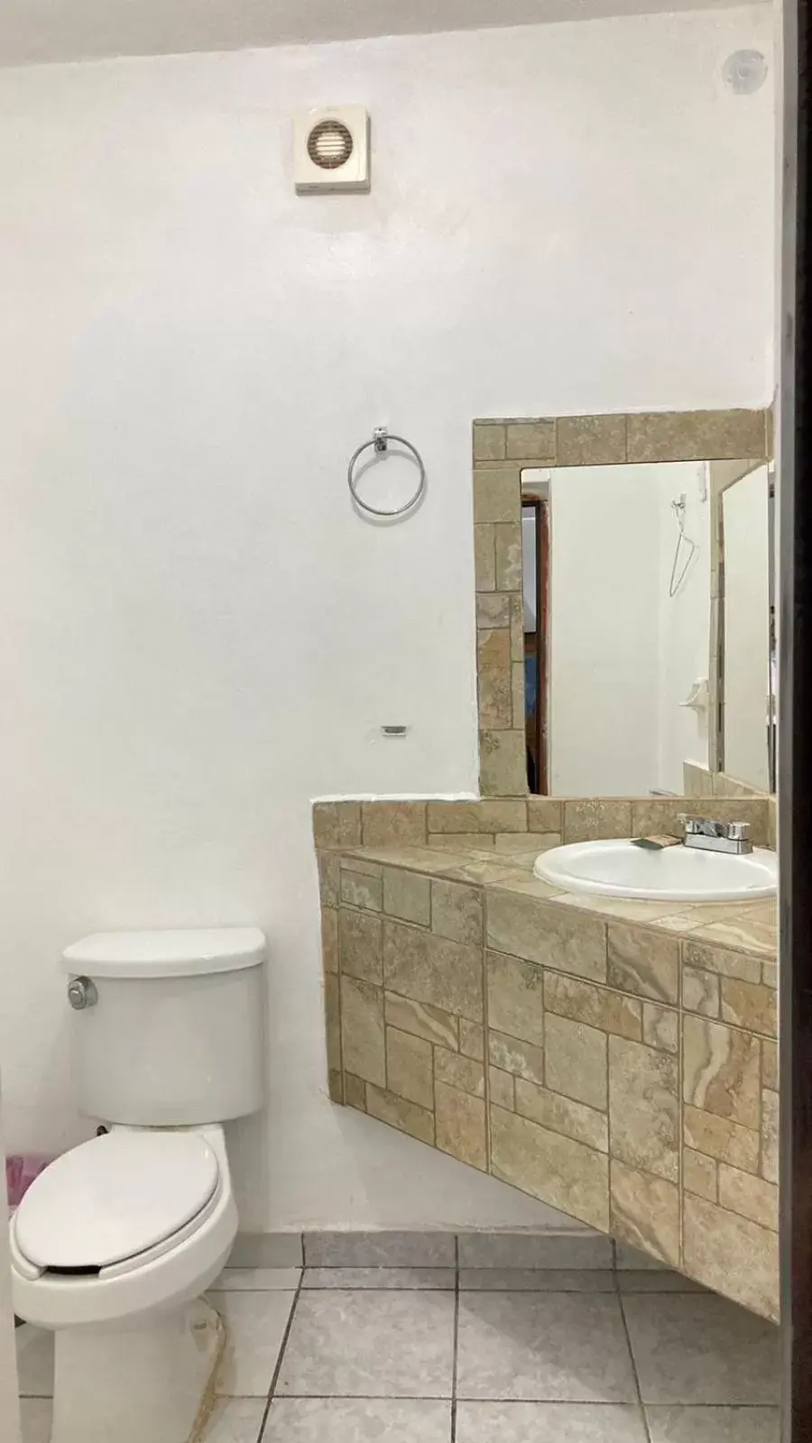 Classic Triple Room in Mansion Serrano Hotel Classic Triple Room in Mansion Serrano Hotel