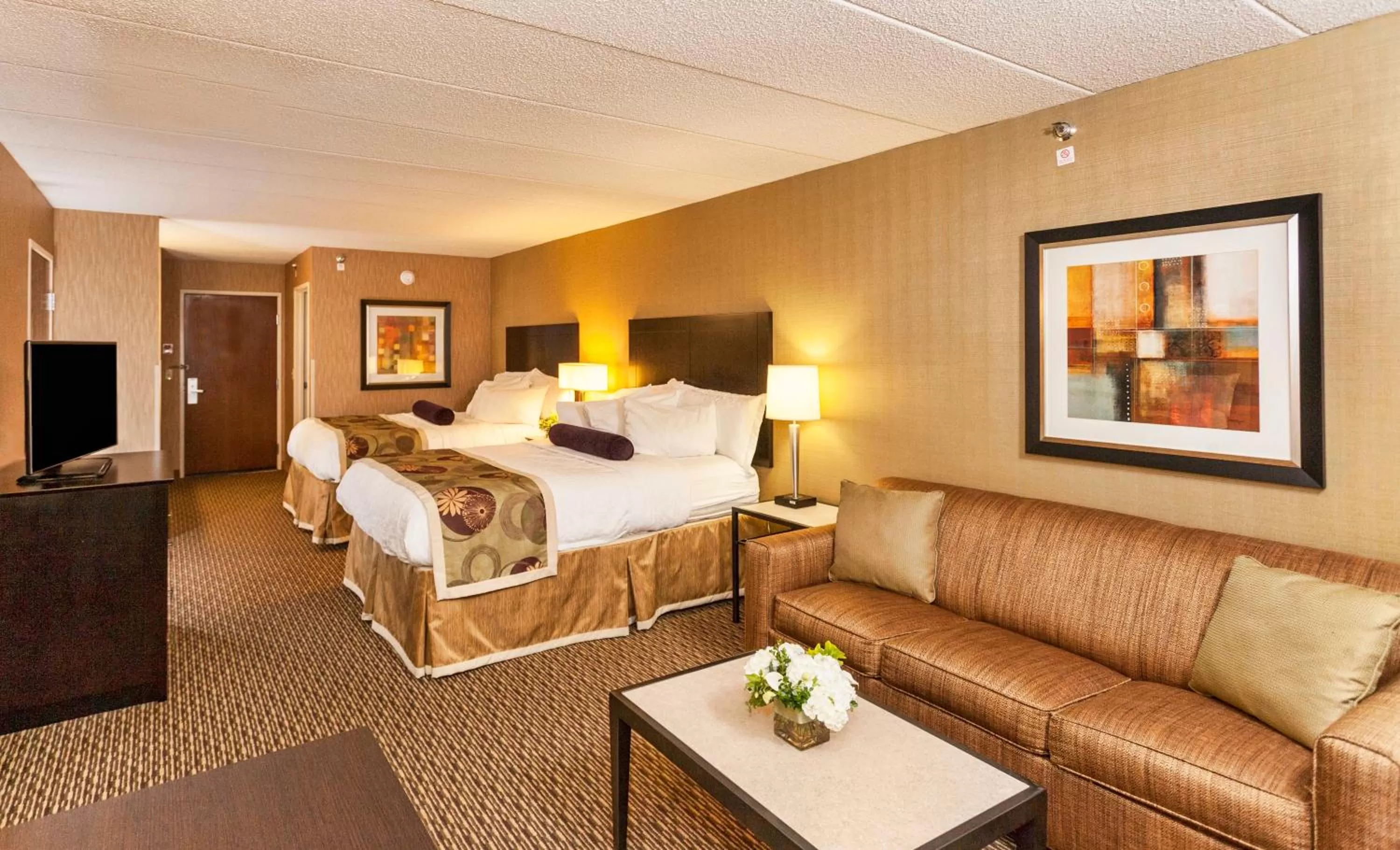 TV and multimedia, Bed in The Inn on Lake Superior