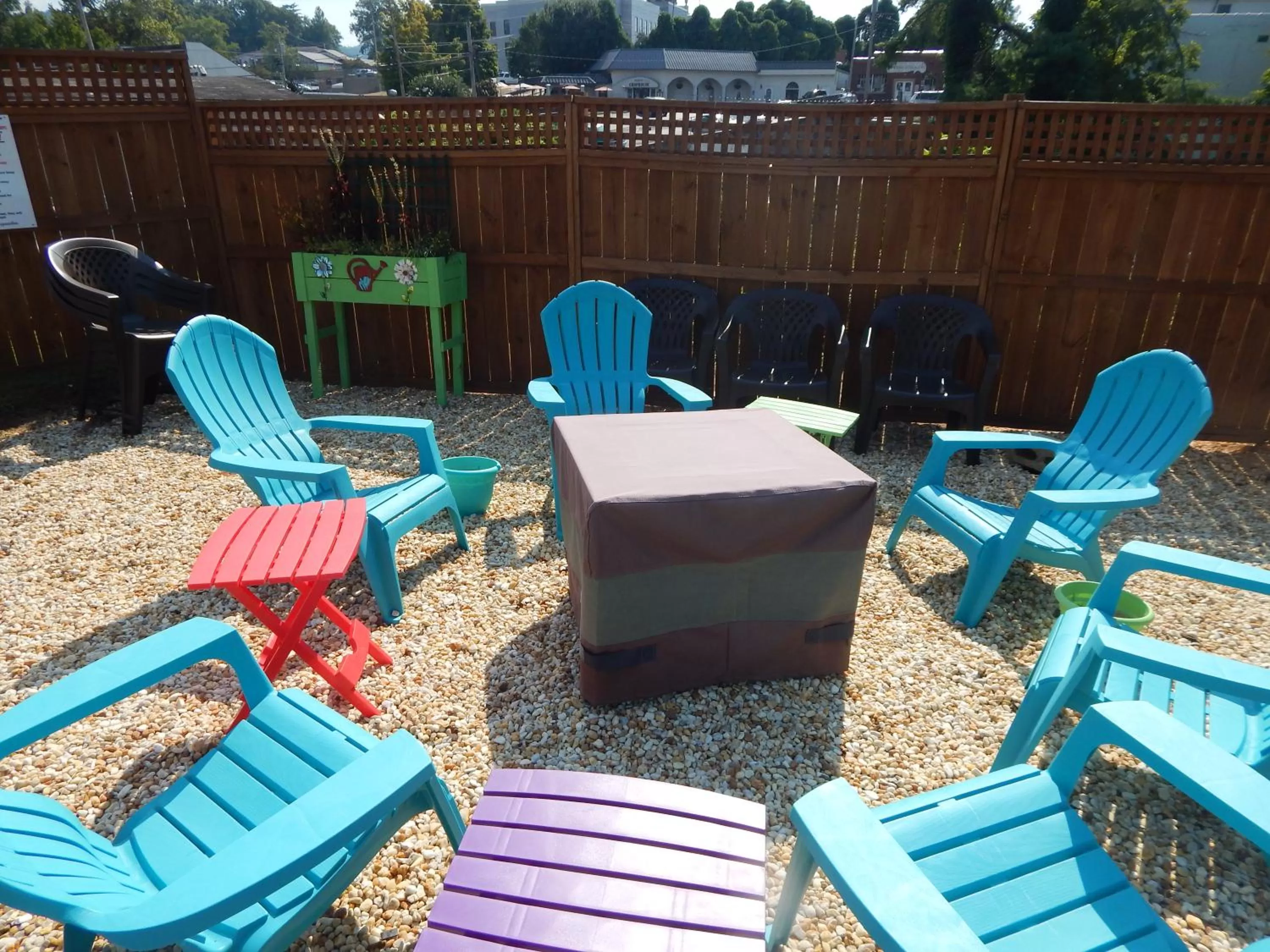 Area and facilities in Sunset Motel