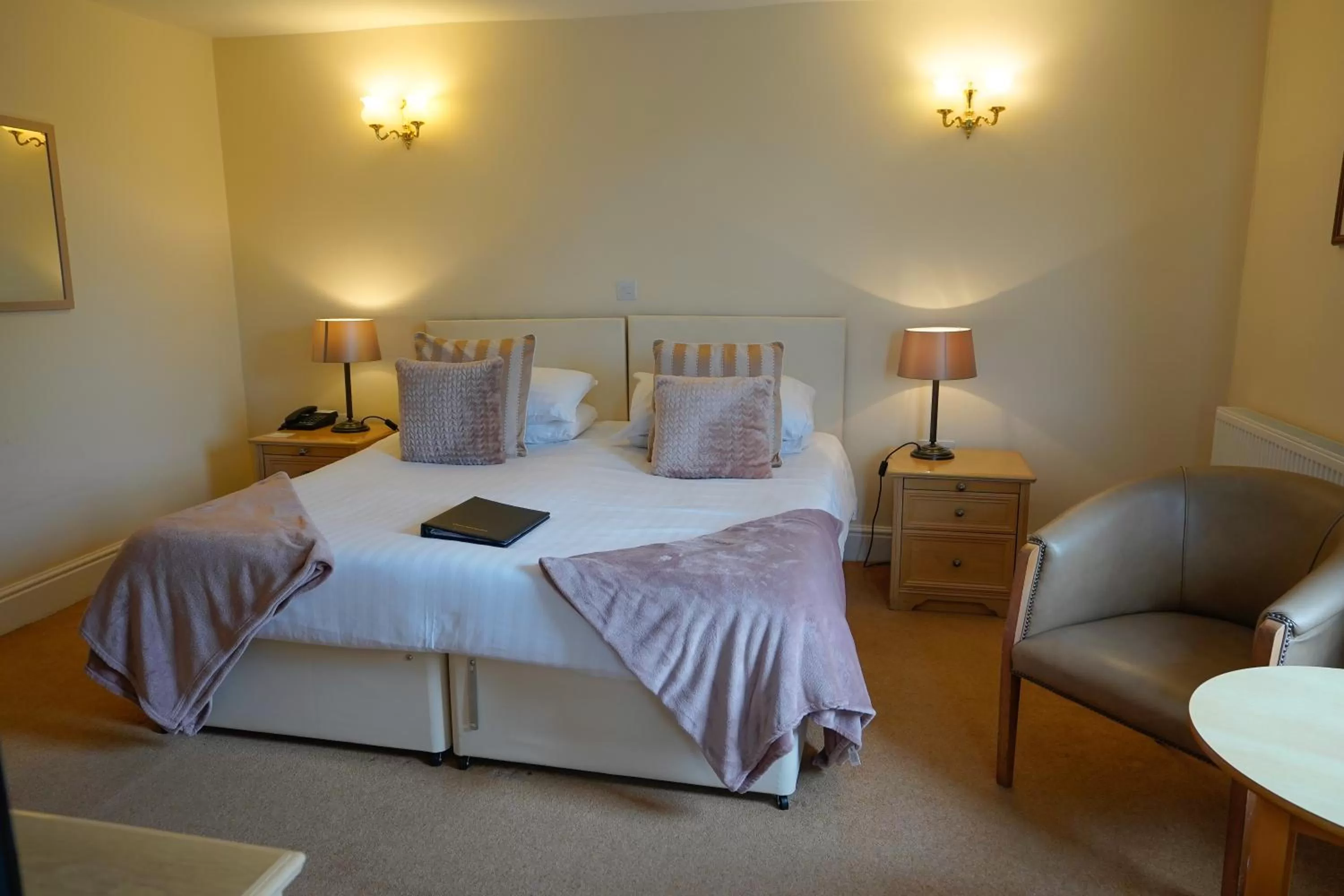 Bed in Waveney House Hotel