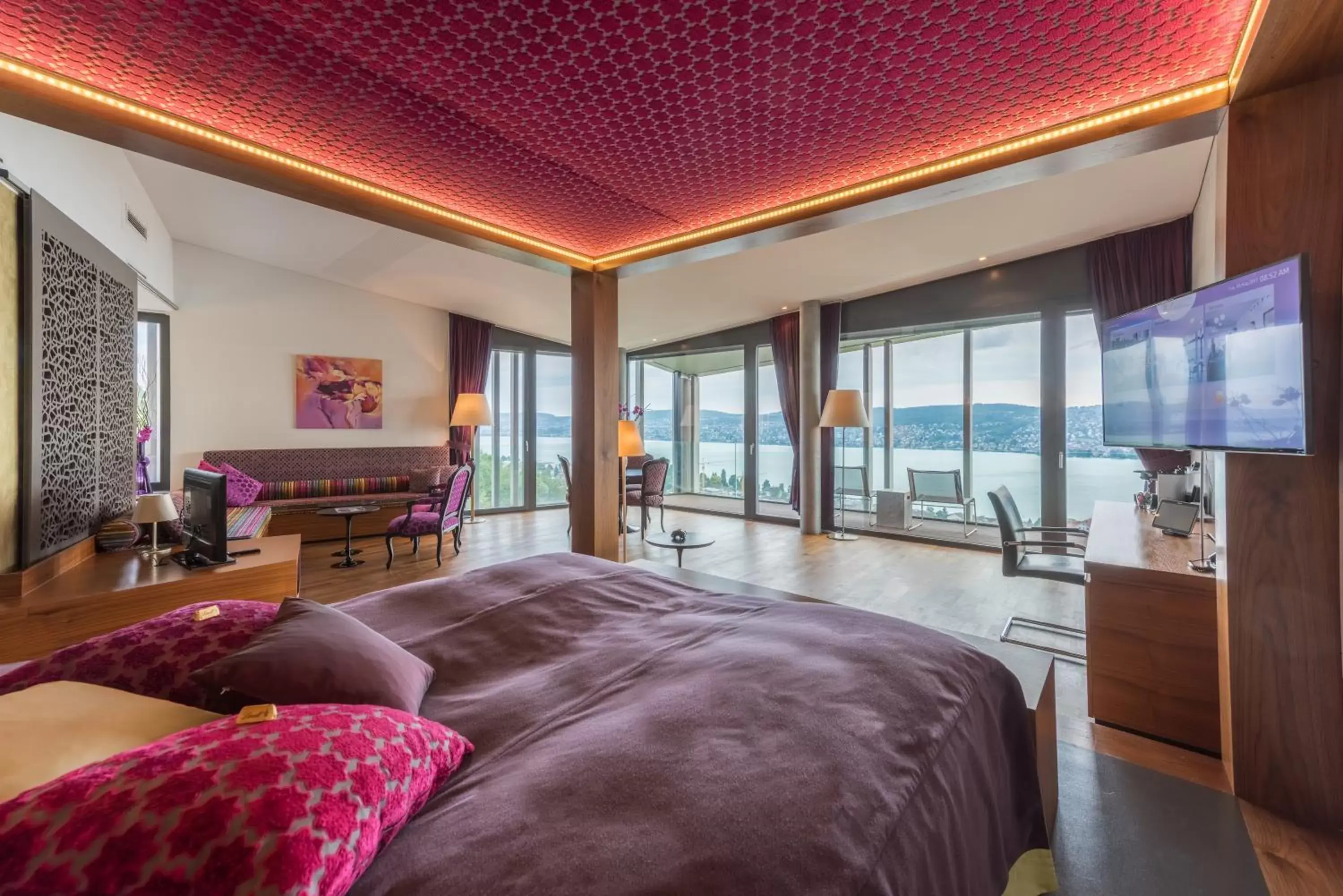 Penthouse Loft with Spa and Lake View in Belvoir Swiss Quality Hotel Penthouse Loft with Spa and Lake View in Belvoir Swiss Quality Hotel