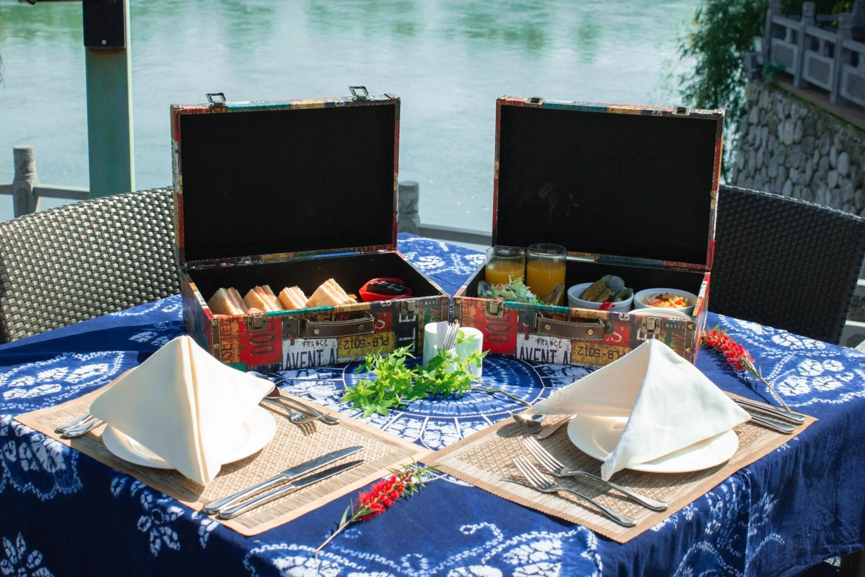 Food and drinks in Banyan Tree Yangshuo