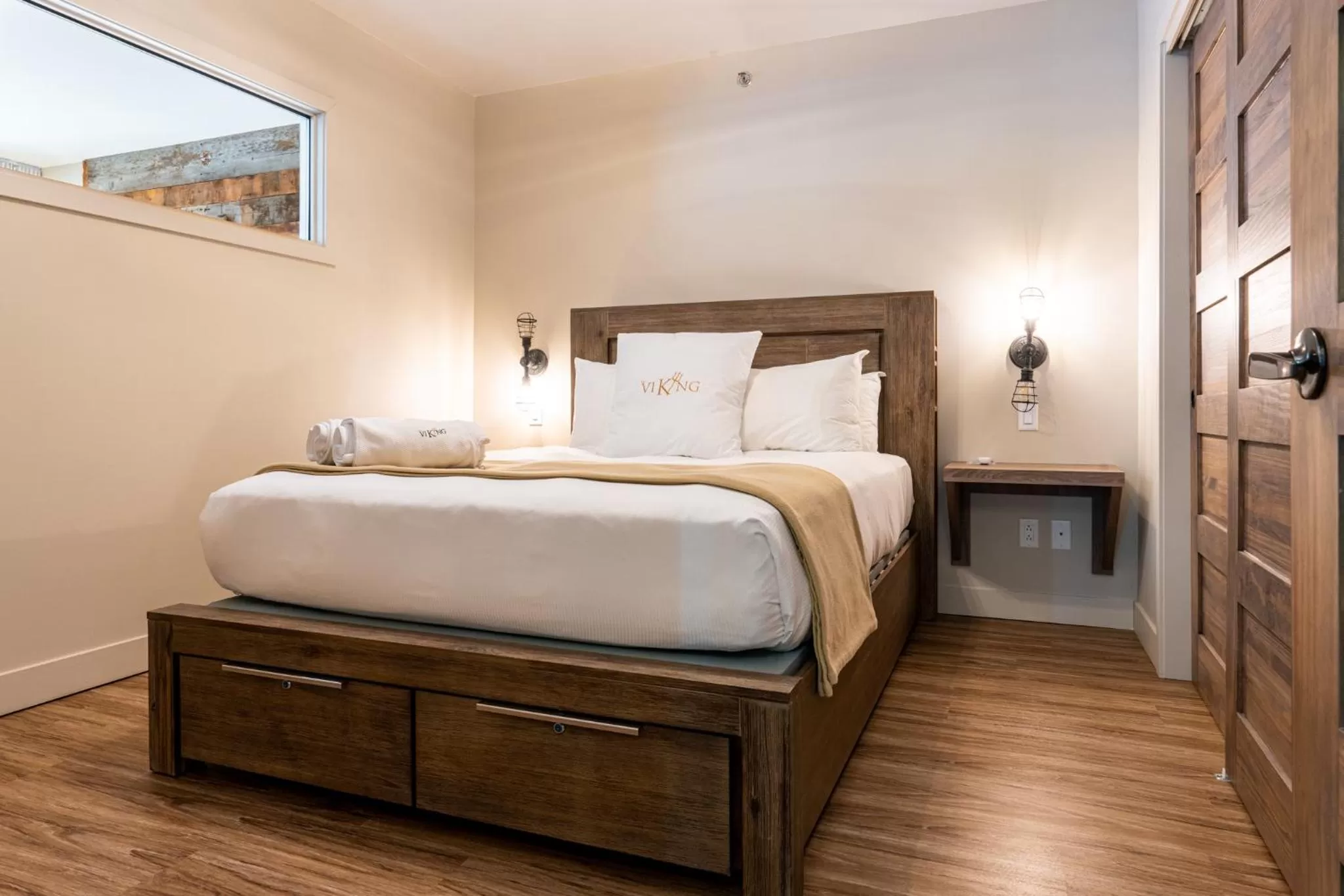 Bed in Le Viking Resort