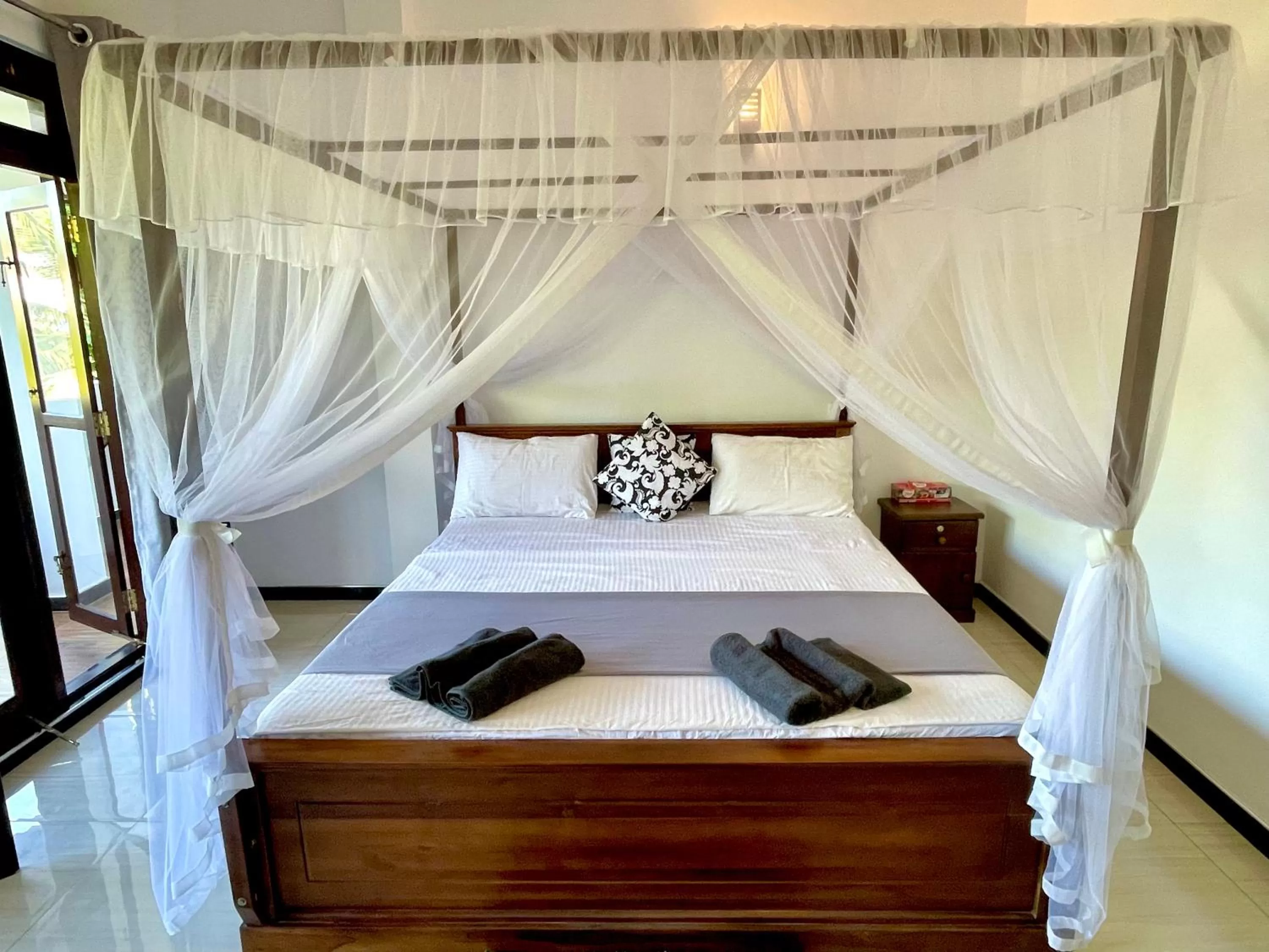 Bed in Shan Star Weligama