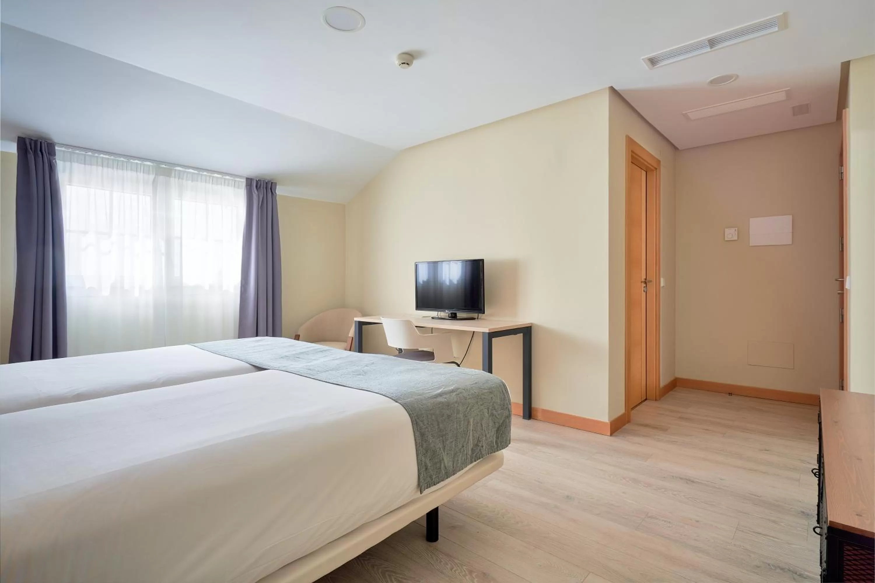 Bed in Smart Hotel La Sagra