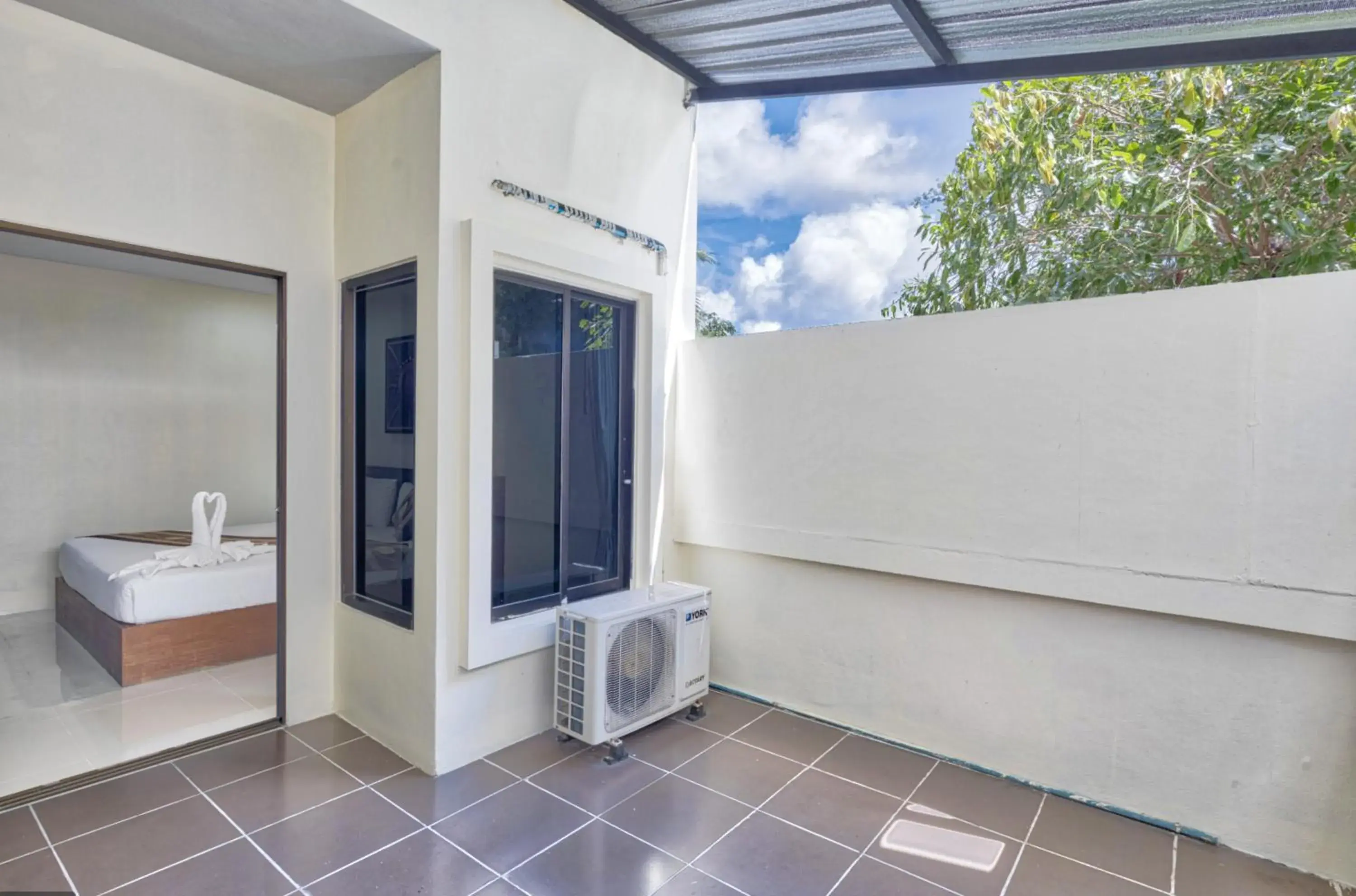 King Room with Balcony in Lucky Patong Hotel King Room with Balcony in Lucky Patong Hotel