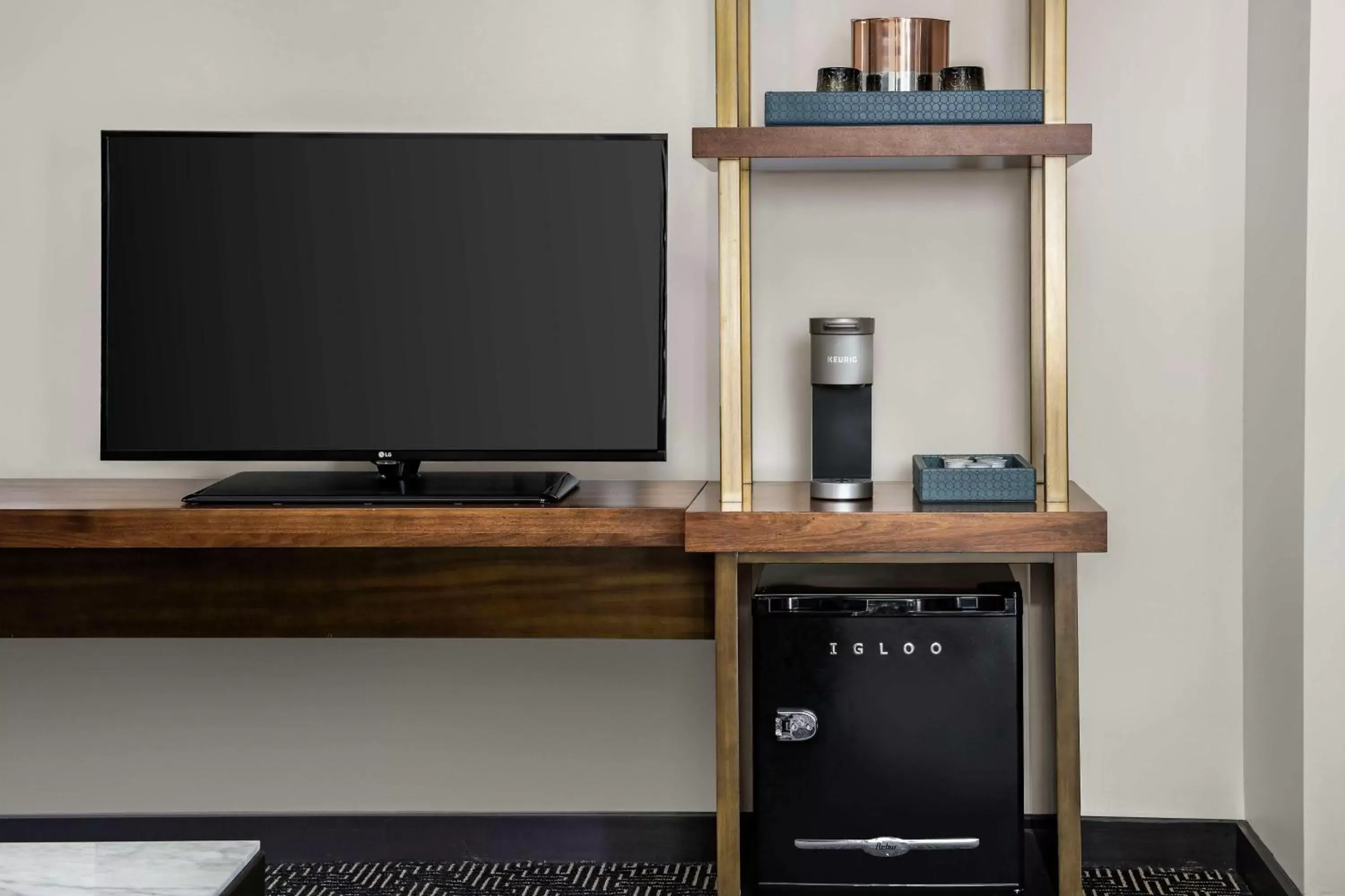 Suite with City View in The Troubadour Hotel New Orleans Suite with City View in The Troubadour Hotel New Orleans