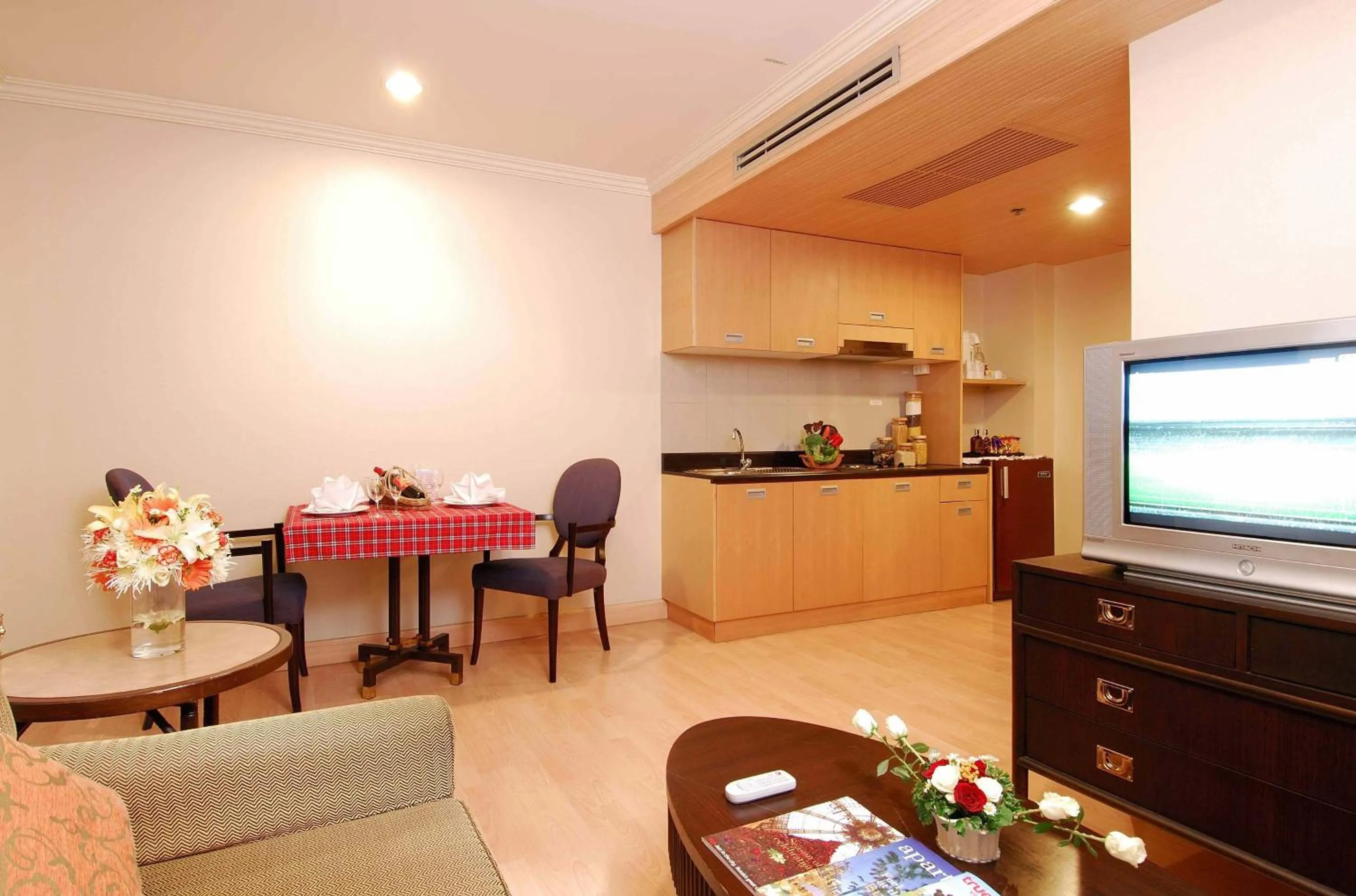 Kitchen or kitchenette in Princeton Bangkok