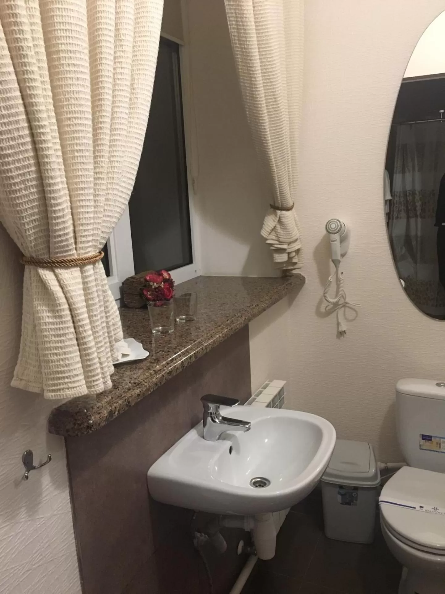 Economy Quadruple Room in Alir