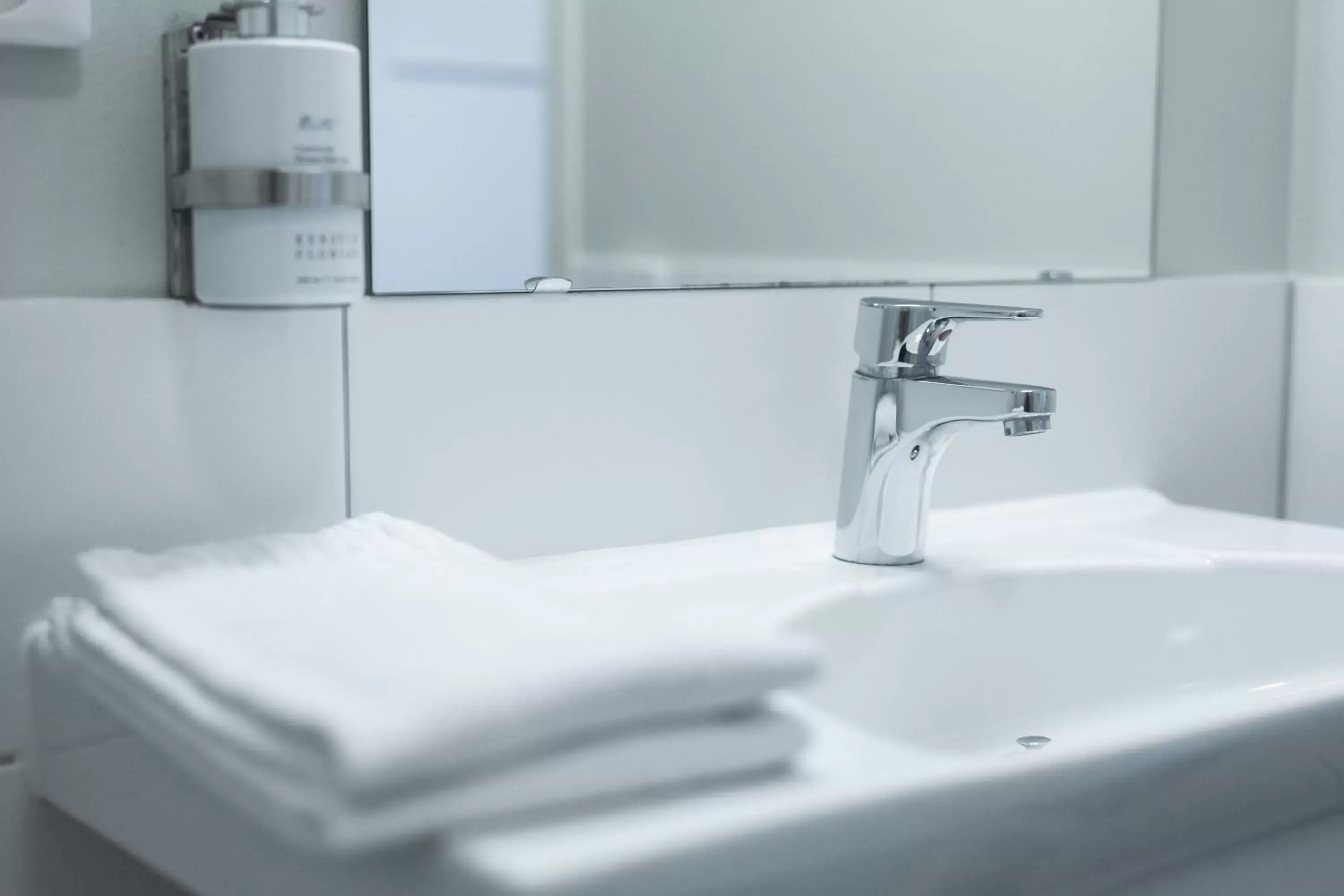 Family Room with Shared Bathroom - single occupancy in Halmstad Golfarena Hotell & Lägenheter Family Room with Shared Bathroom - single occupancy in Halmstad Golfarena Hotell & Lägenheter