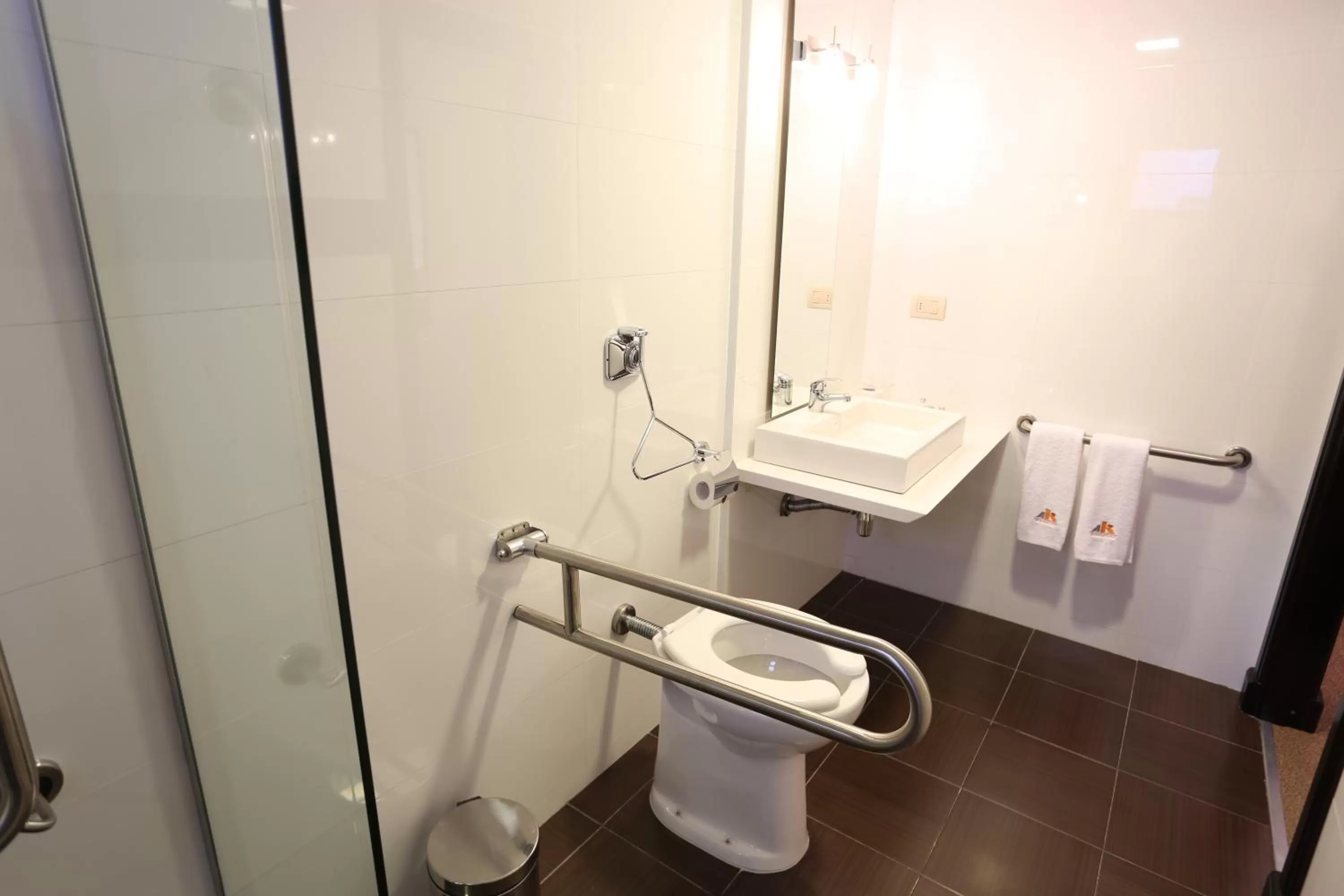 Bathroom in Puerto Mercado Hotel