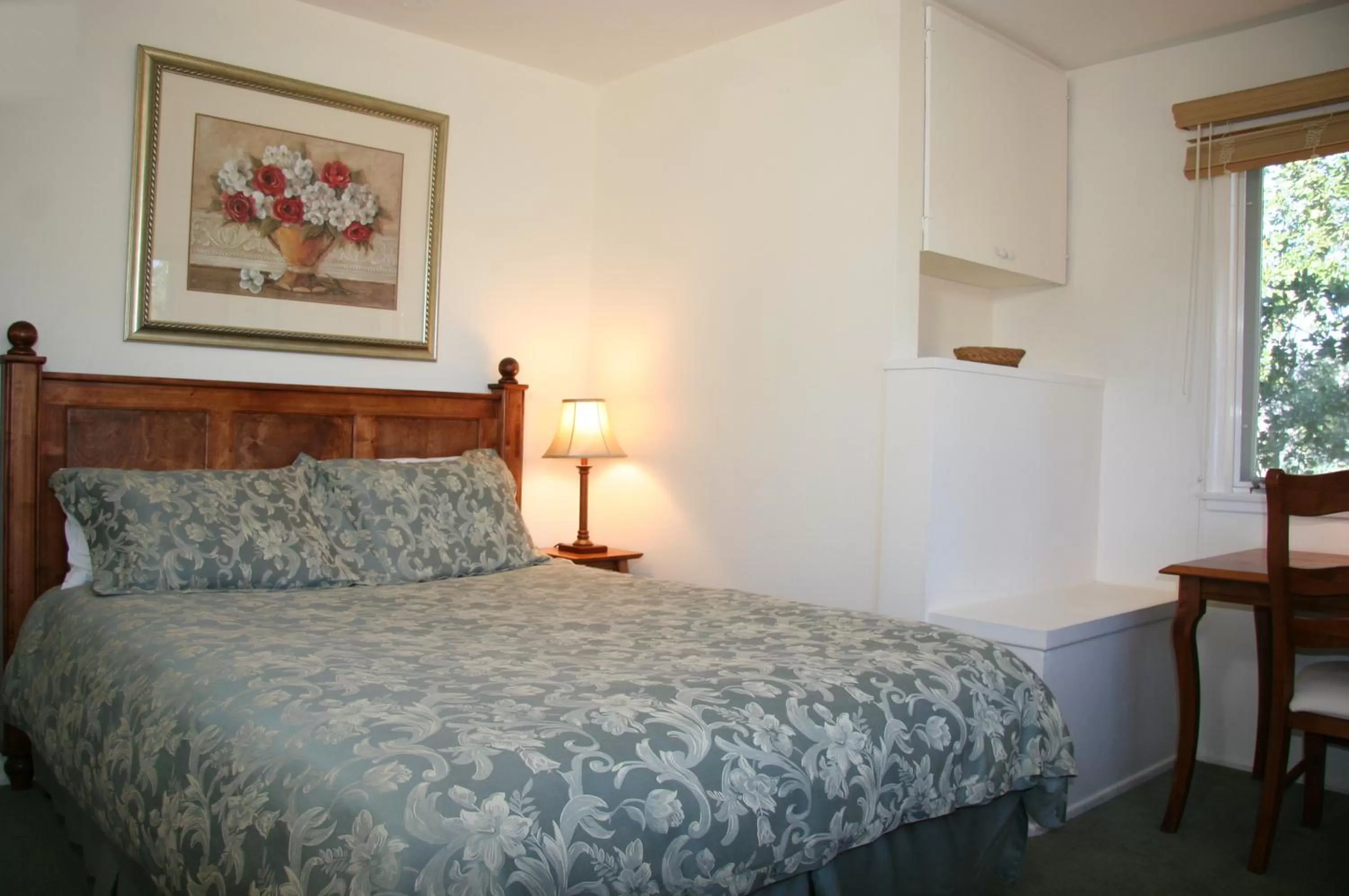 Bedroom, Bed in Ojai Retreat & Inn