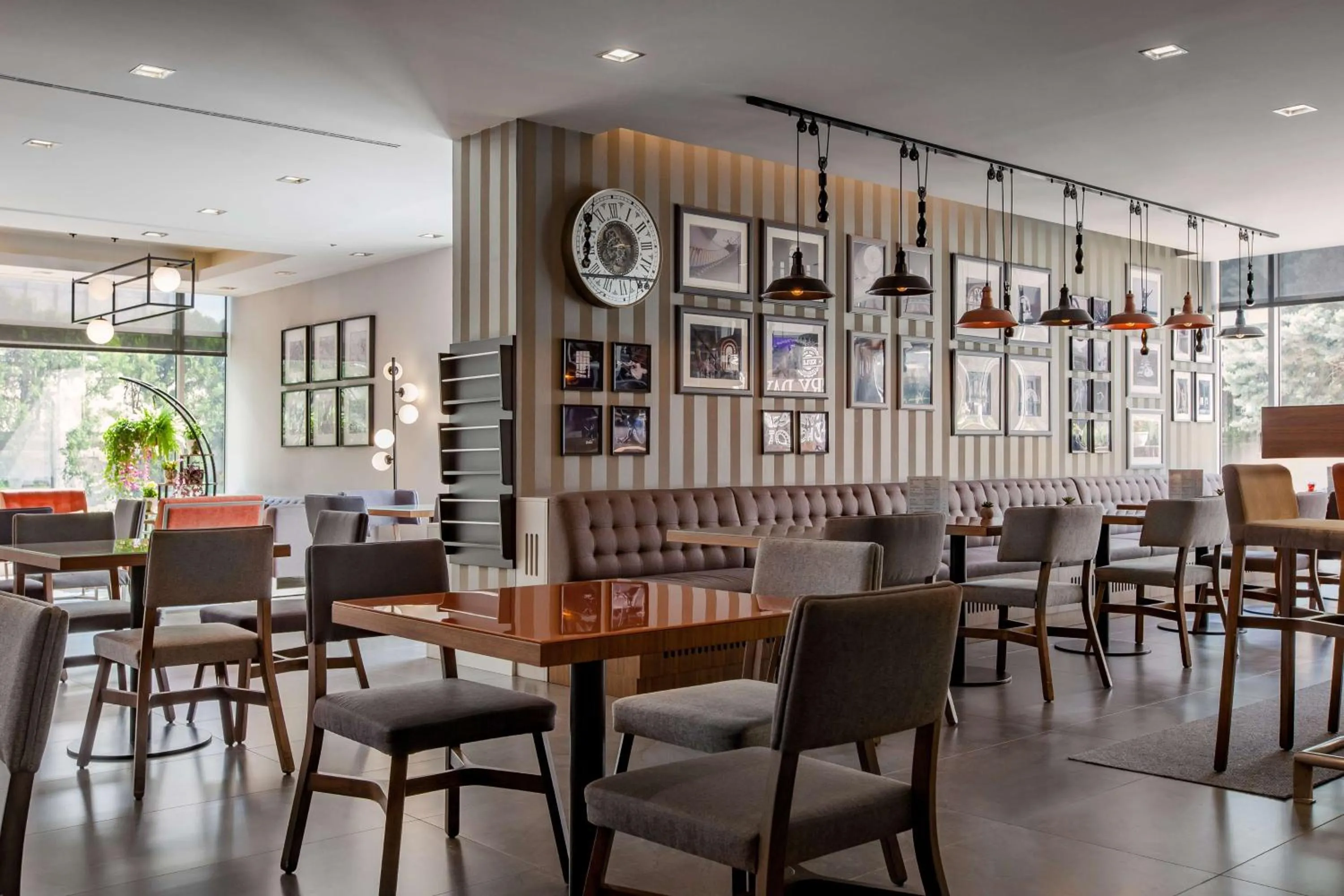 Restaurant/places to eat in Radisson Blu Ankara