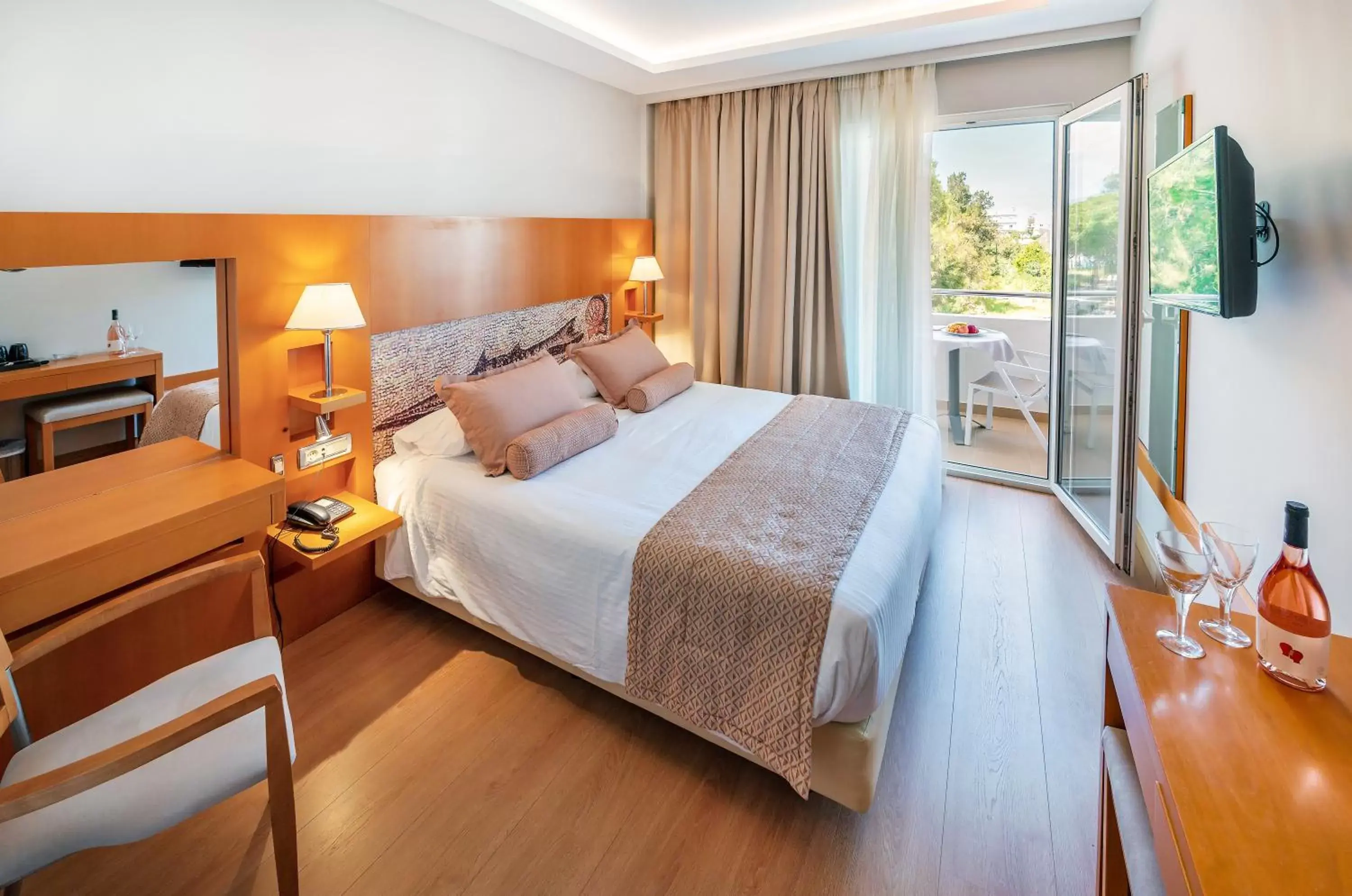 Double Room in Maritina Hotel Double Room in Maritina Hotel