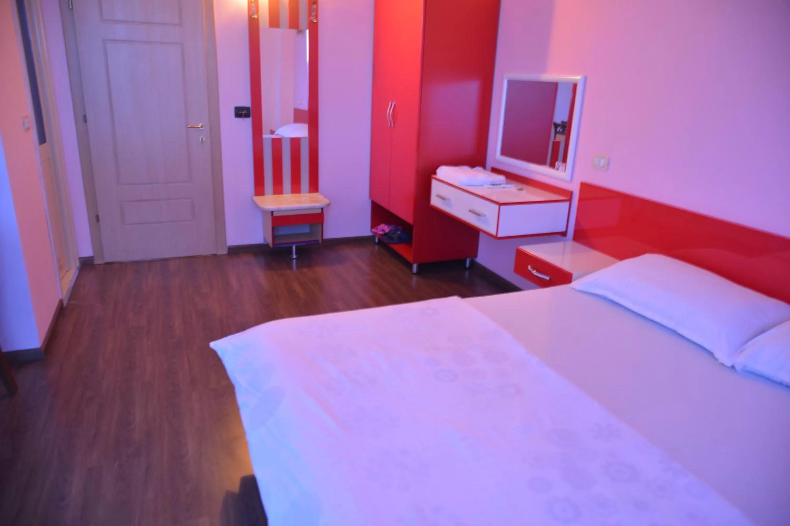 Photo of the whole room, Bed in Royal gaz Hotel