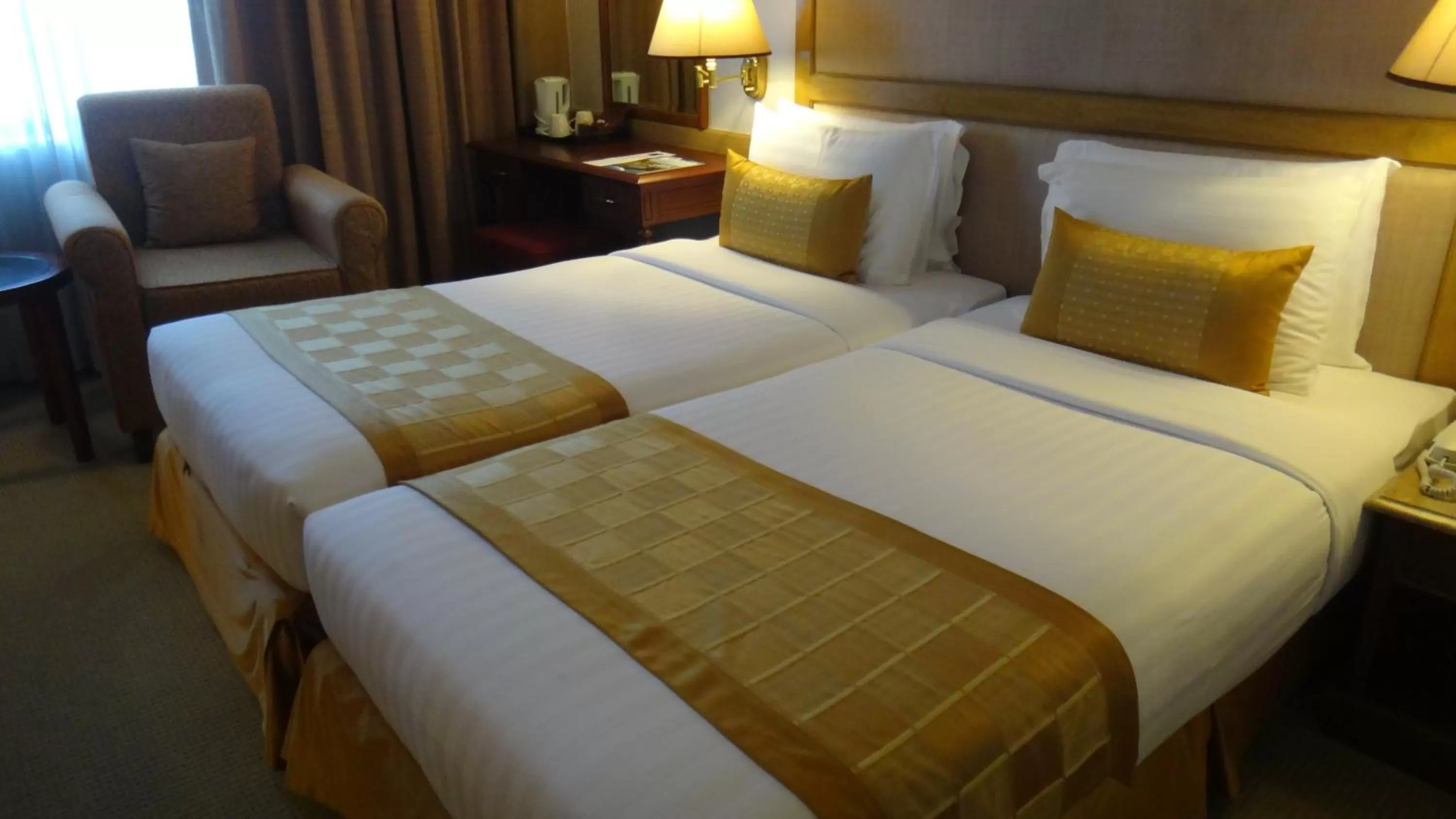 Bedroom, Bed in Arnoma Hotel Bangkok