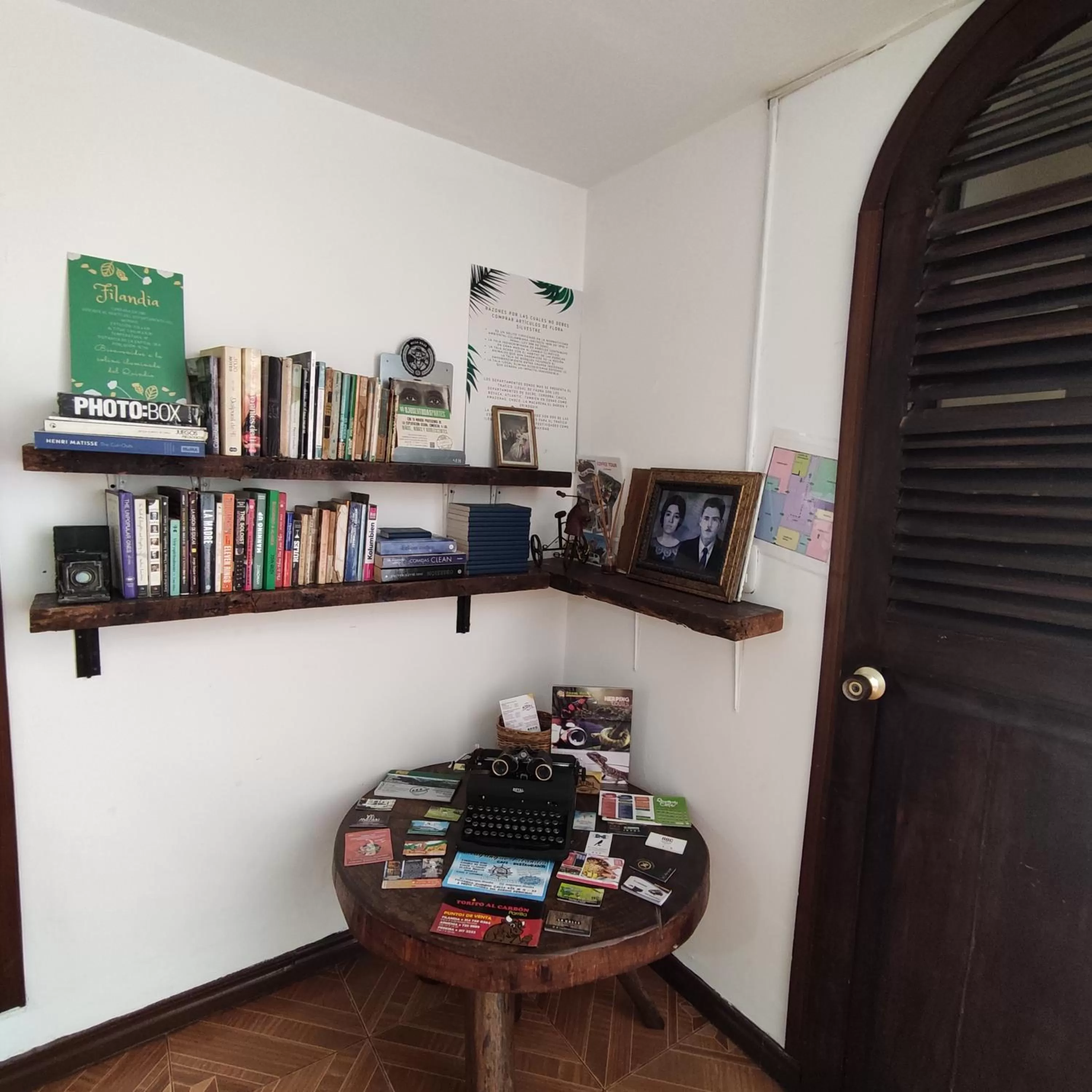 Library in Hosteria De Mi Pueblo