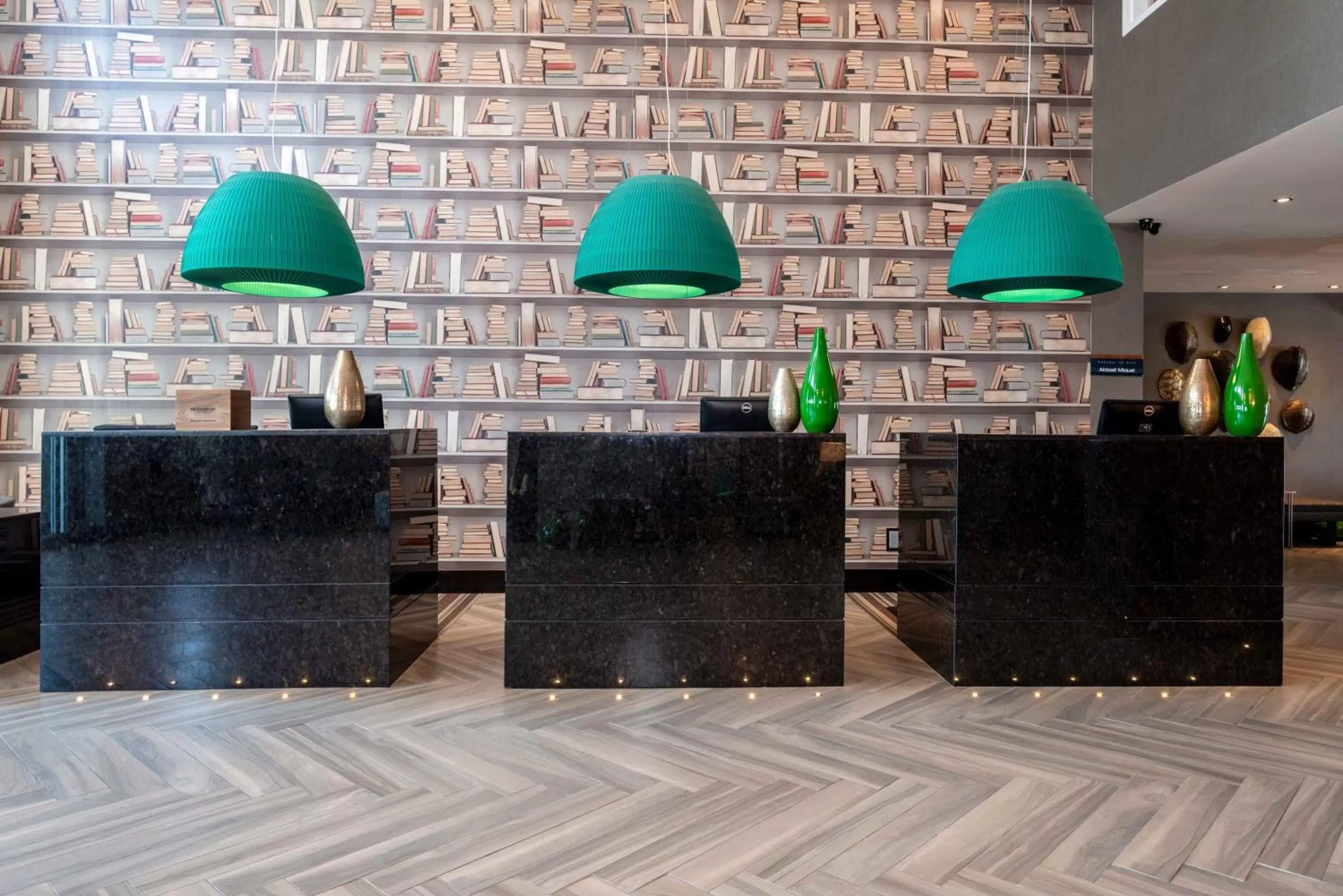 Lobby or reception in Sandman Hotel Oakville