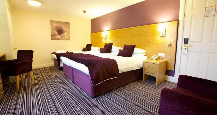 Family Room in Ayre Hotel & Ayre Apartments Family Room in Ayre Hotel & Ayre Apartments