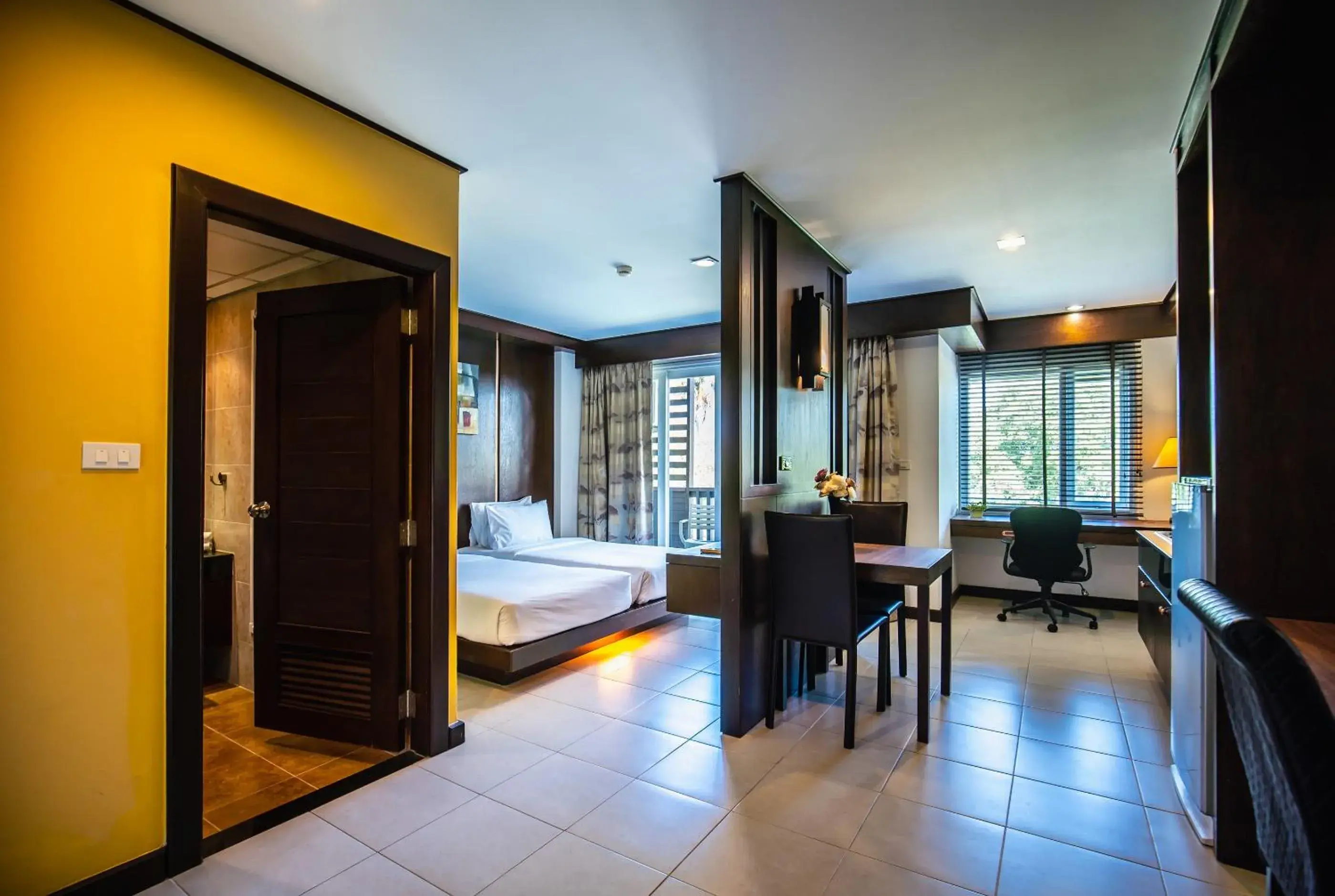 Deluxe Double Room in Ratana Hotel Chalong Deluxe Double Room in Ratana Hotel Chalong