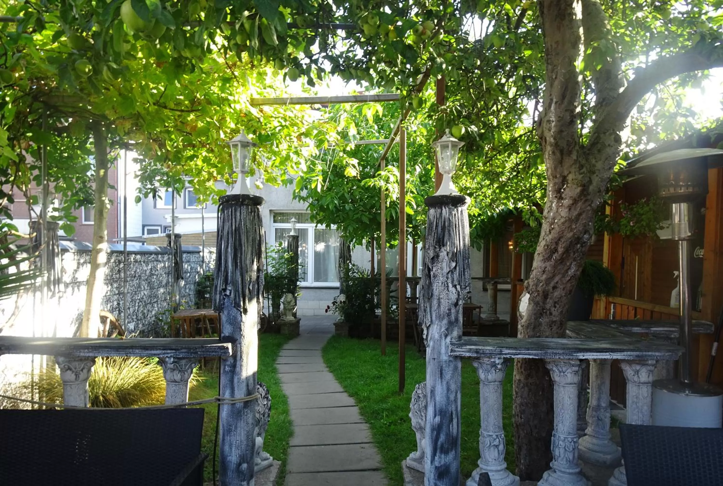 Patio in Hotel Deutscher Hof