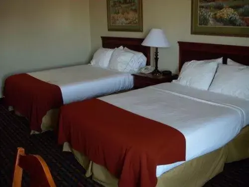 Holiday Inn Express Hotel & Suites Laurinburg by IHG Holiday Inn Express Hotel & Suites Laurinburg by IHG