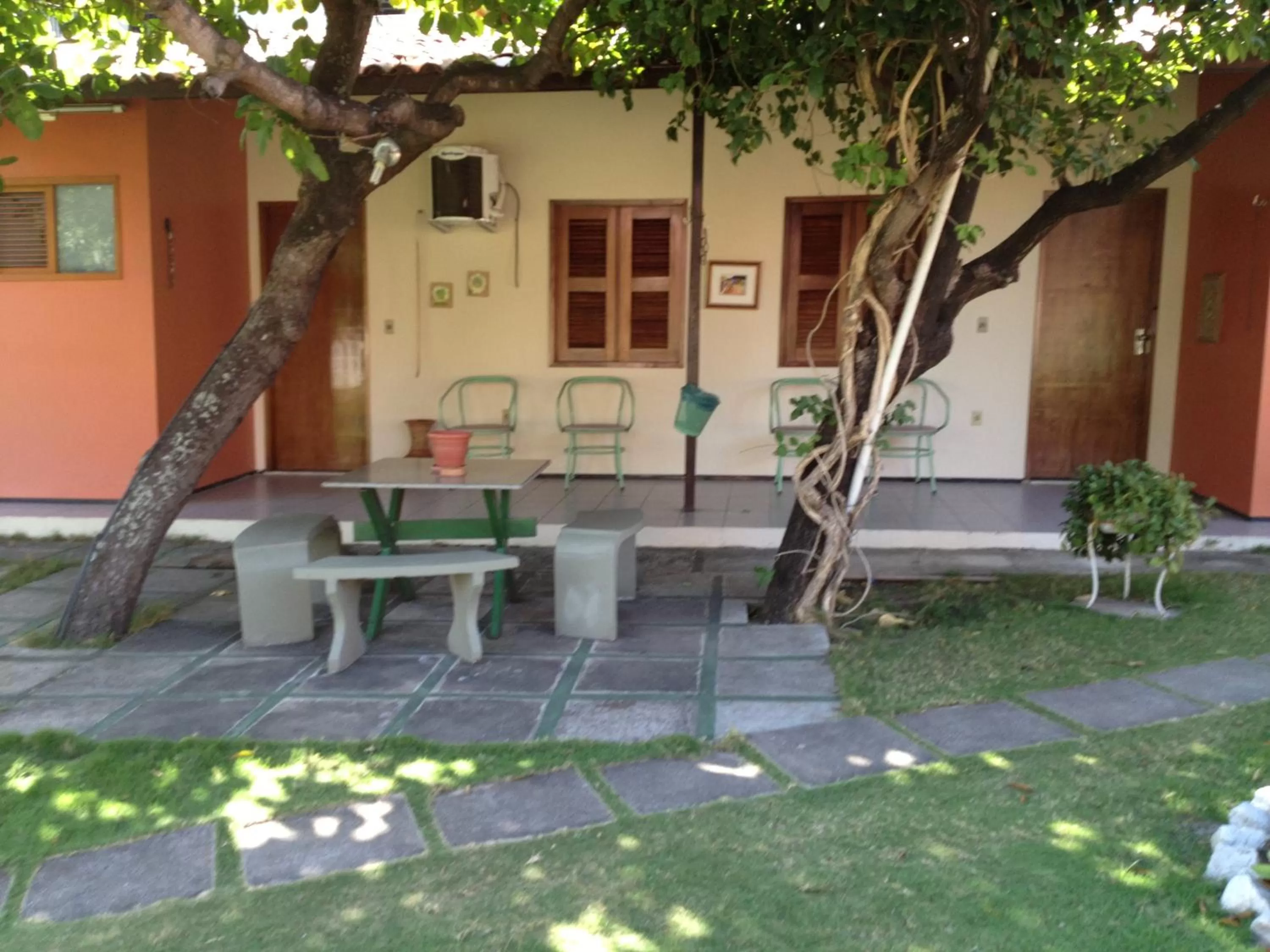 Property building in Hotel Jardim