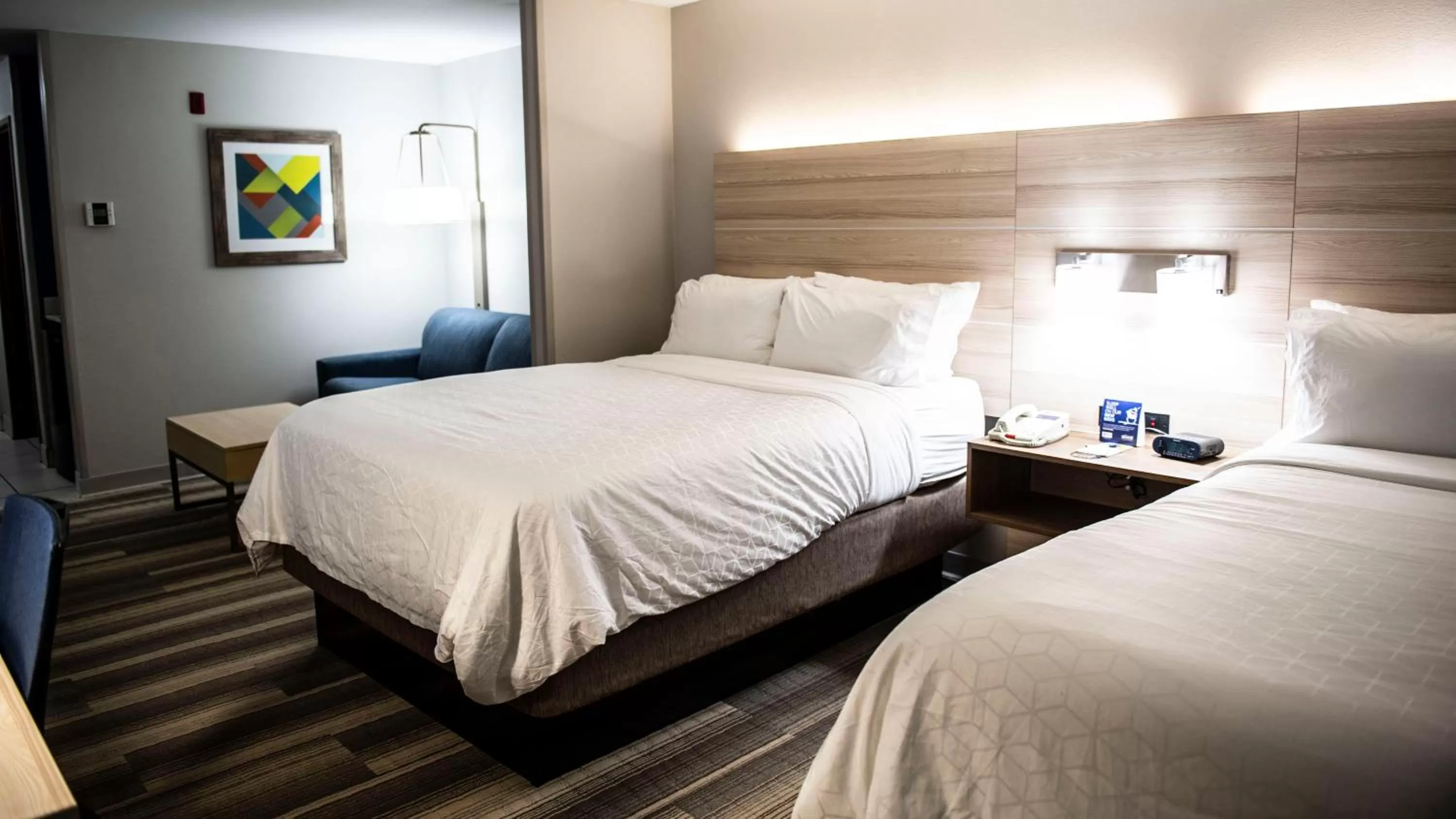 Photo of the whole room, Bed in Holiday Inn Express Hotel & Suites Sedalia by IHG