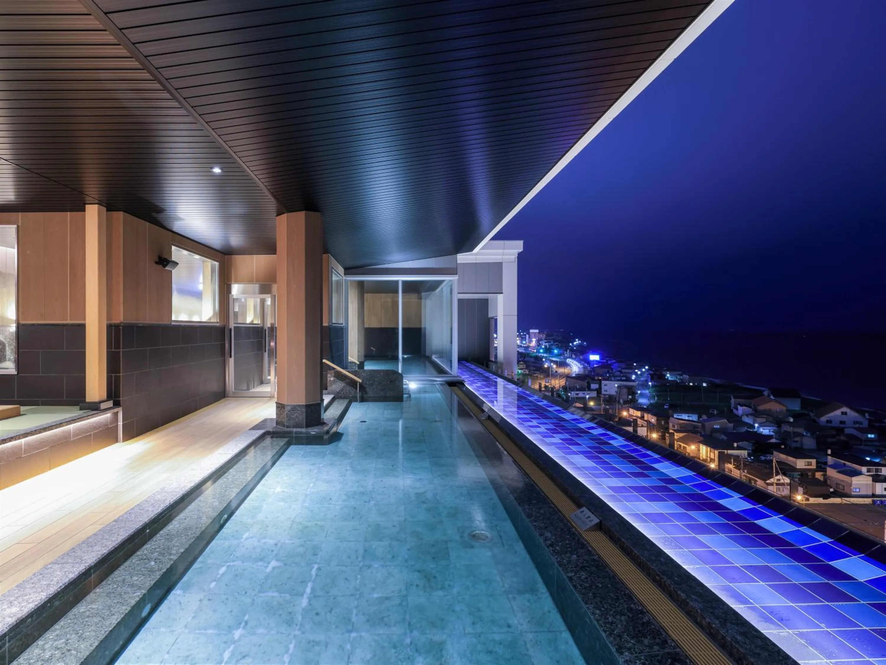 Hot Spring Bath in Hakodate Yunokawa Onsen Umi to Akari Hewitt Resort