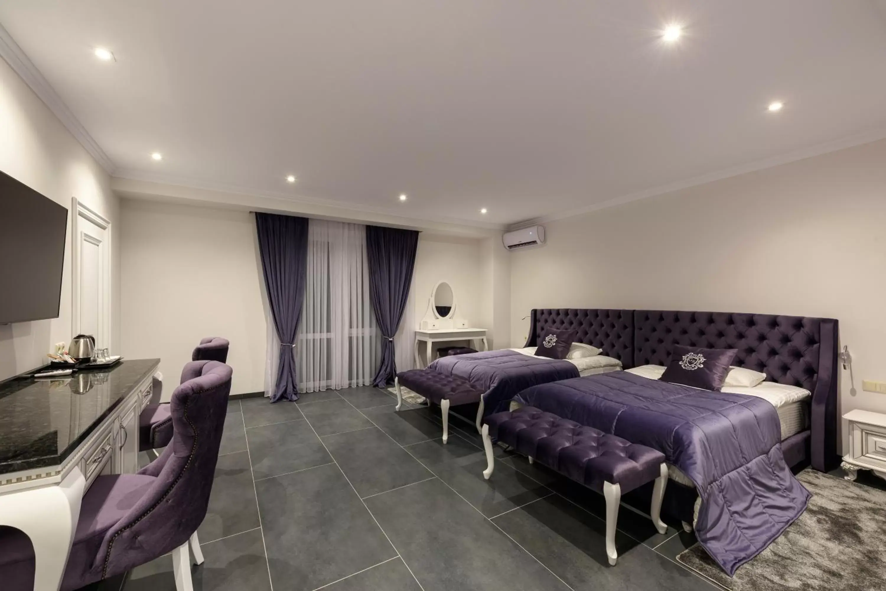 Superior Twin Room in Grand Royal Superior Twin Room in Grand Royal