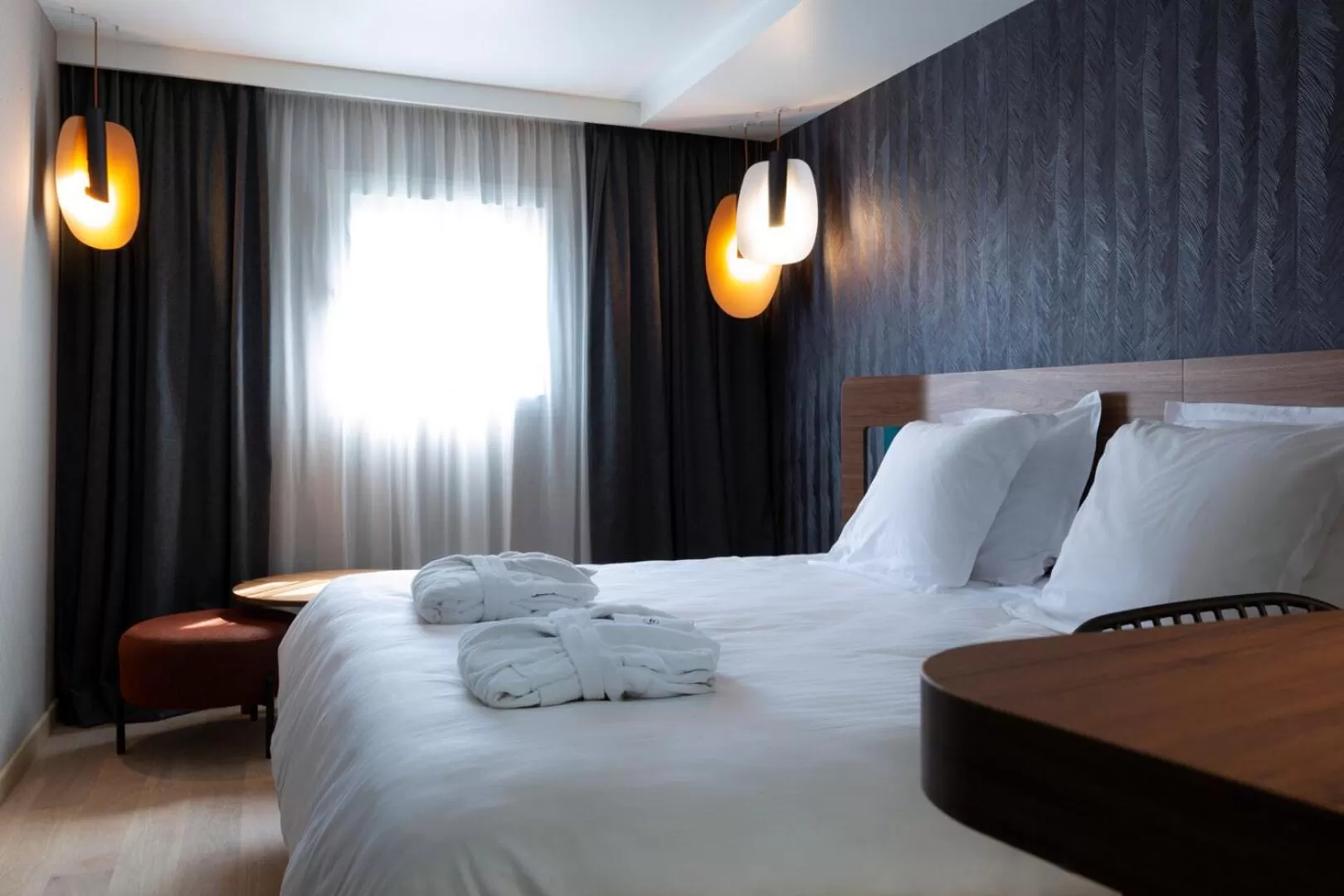 Bed in Oceania Paris Porte De Versailles