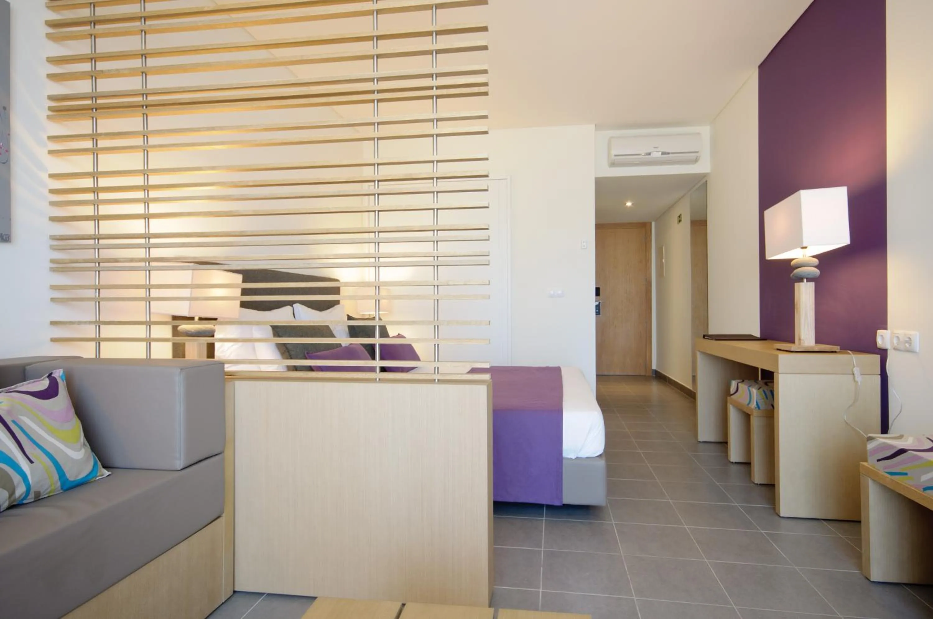 Bedroom in Oasis Salinas Sea