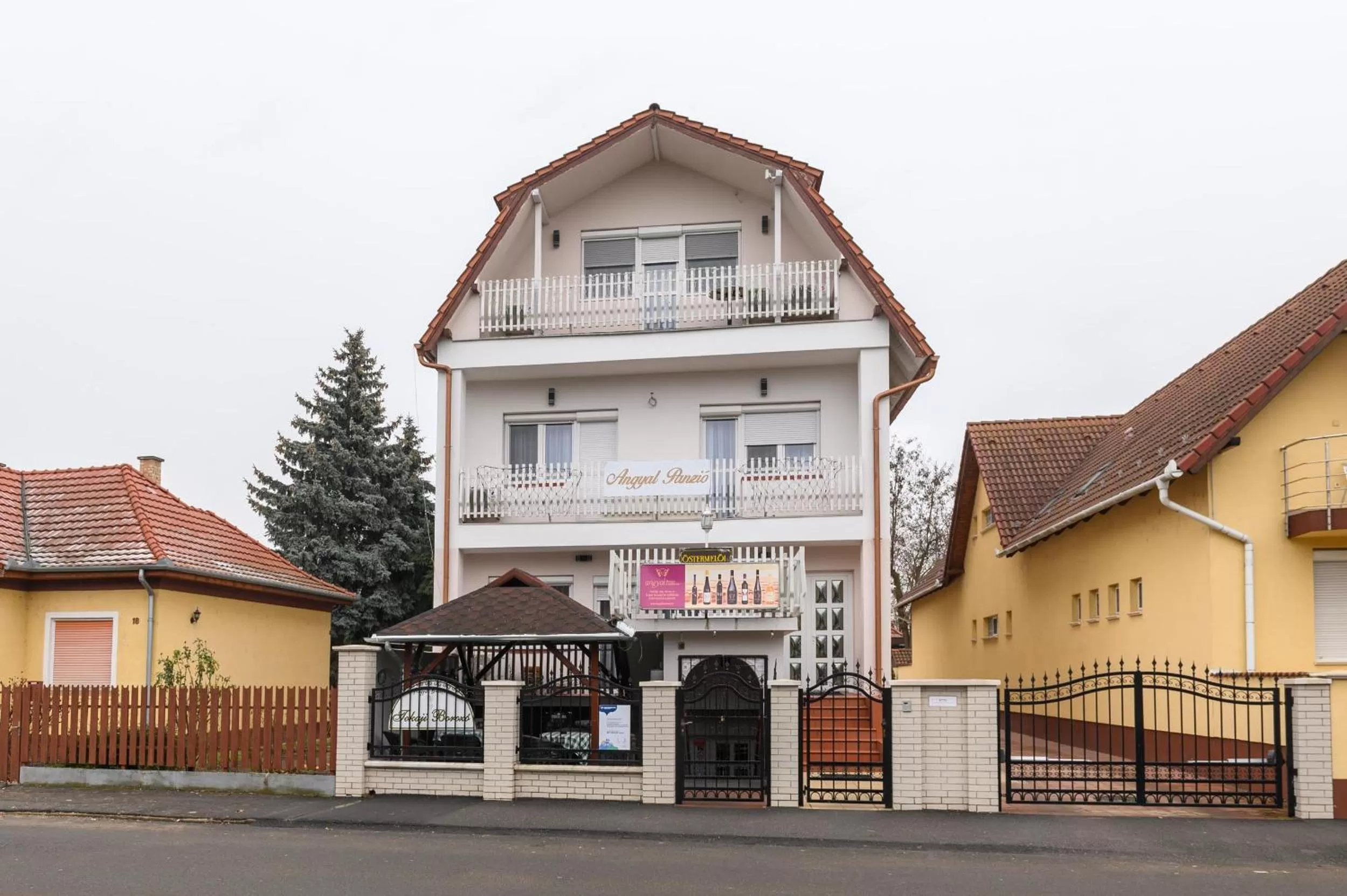 Other, Property Building in Angyal Panzió